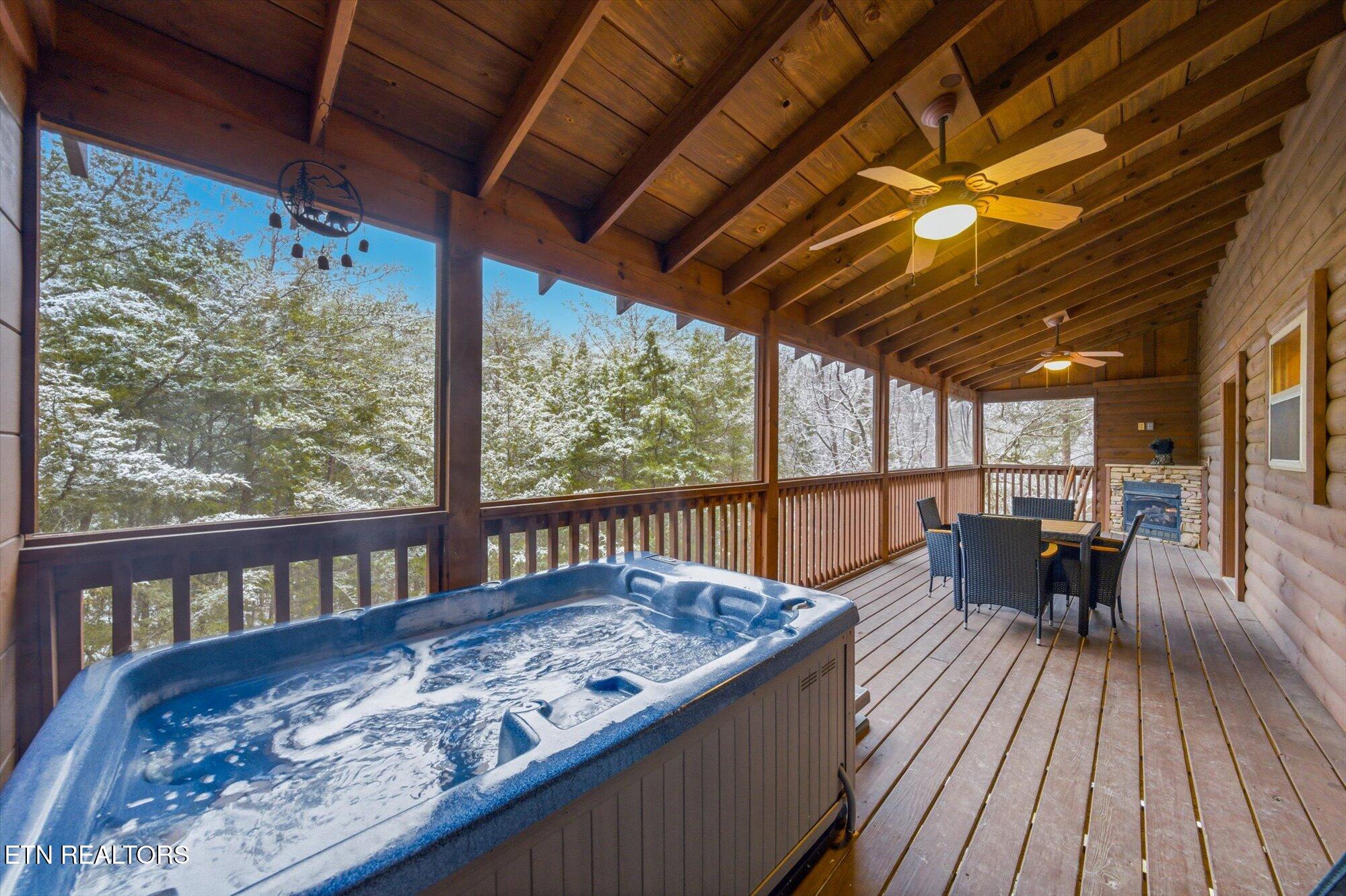 1960 Oakmont Drive Sevierville TN 37876