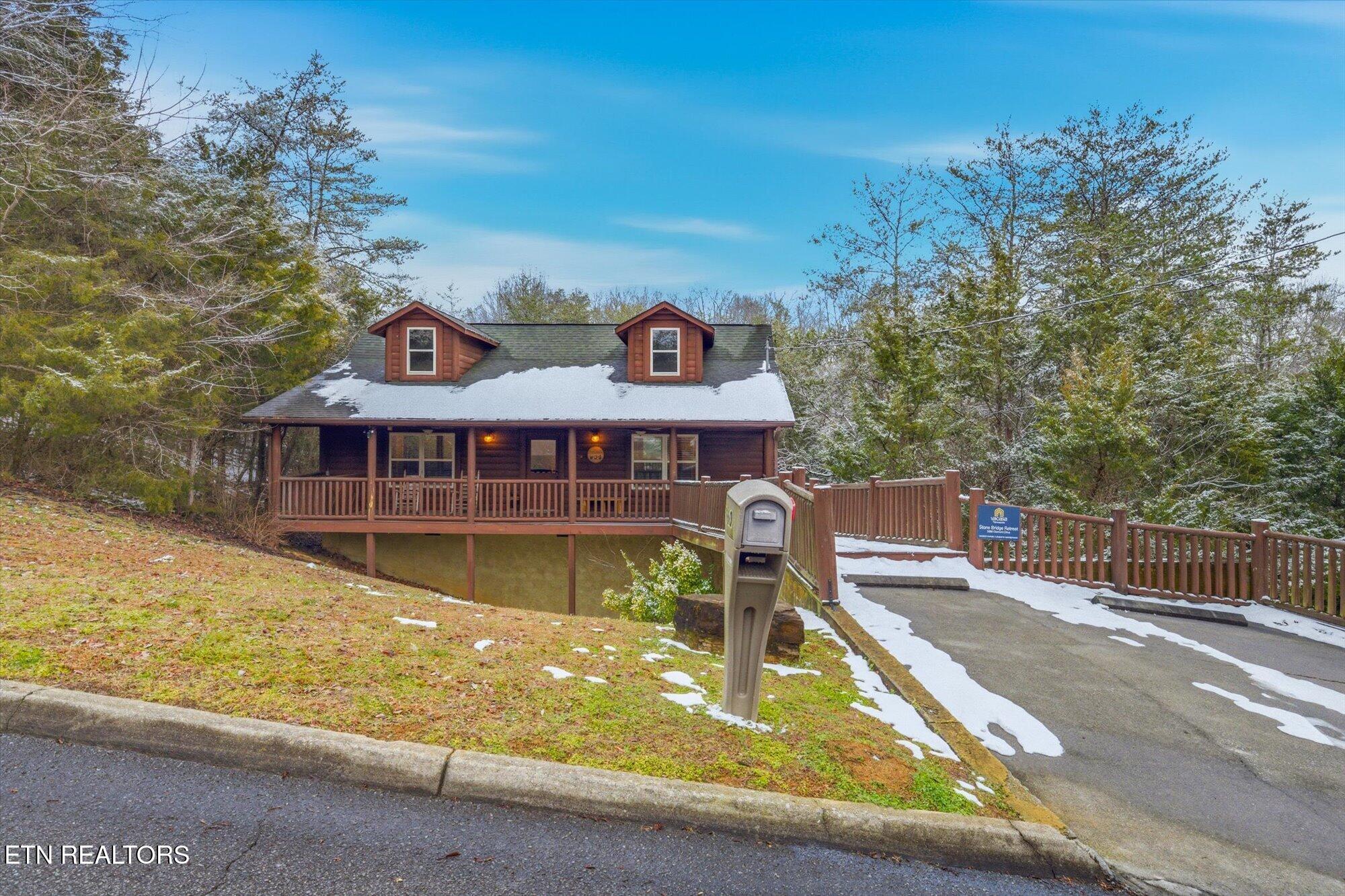 1960 Oakmont Drive Sevierville TN 37876
