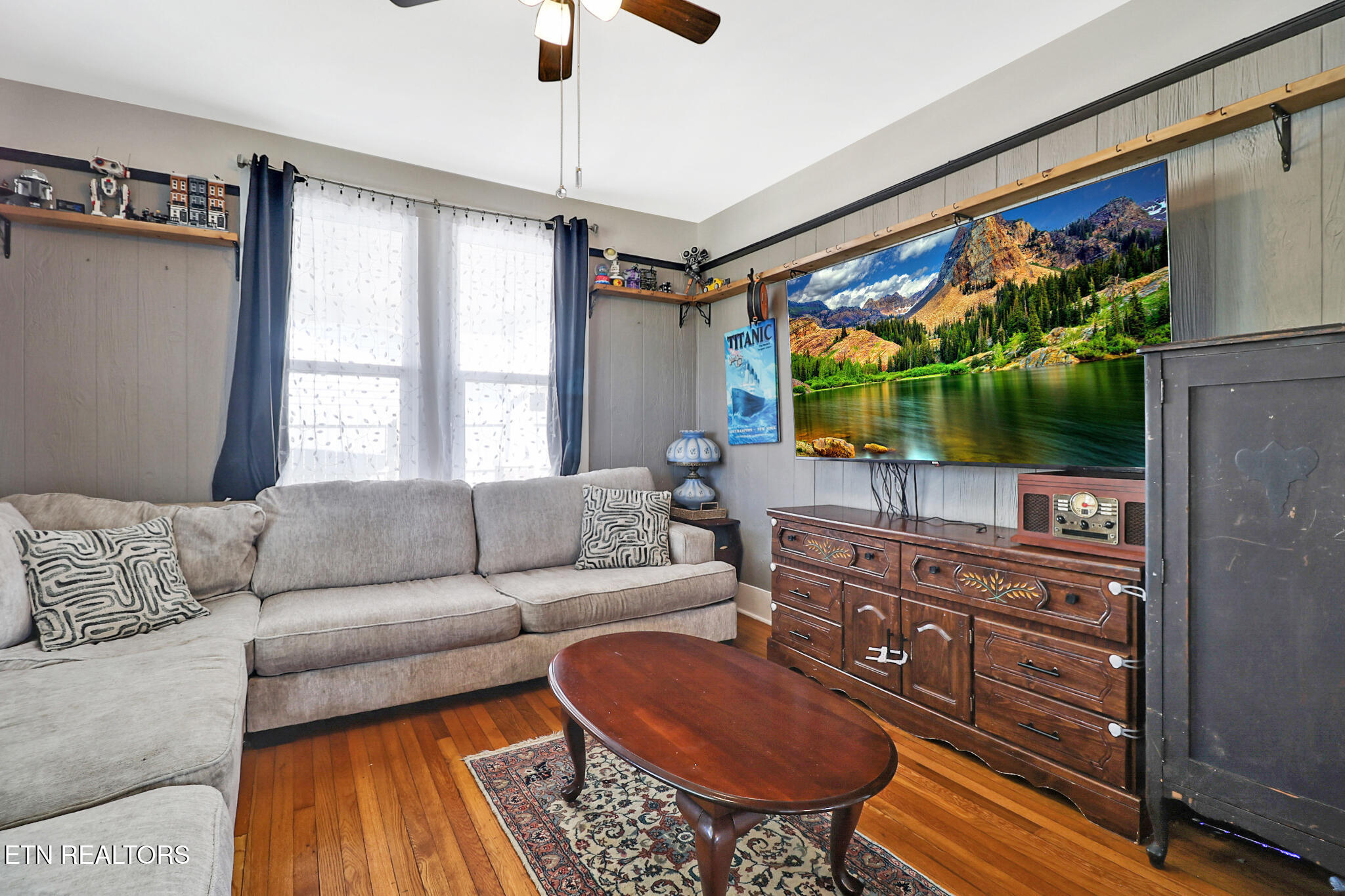 400 W Rockwood Street Rockwood TN 37854