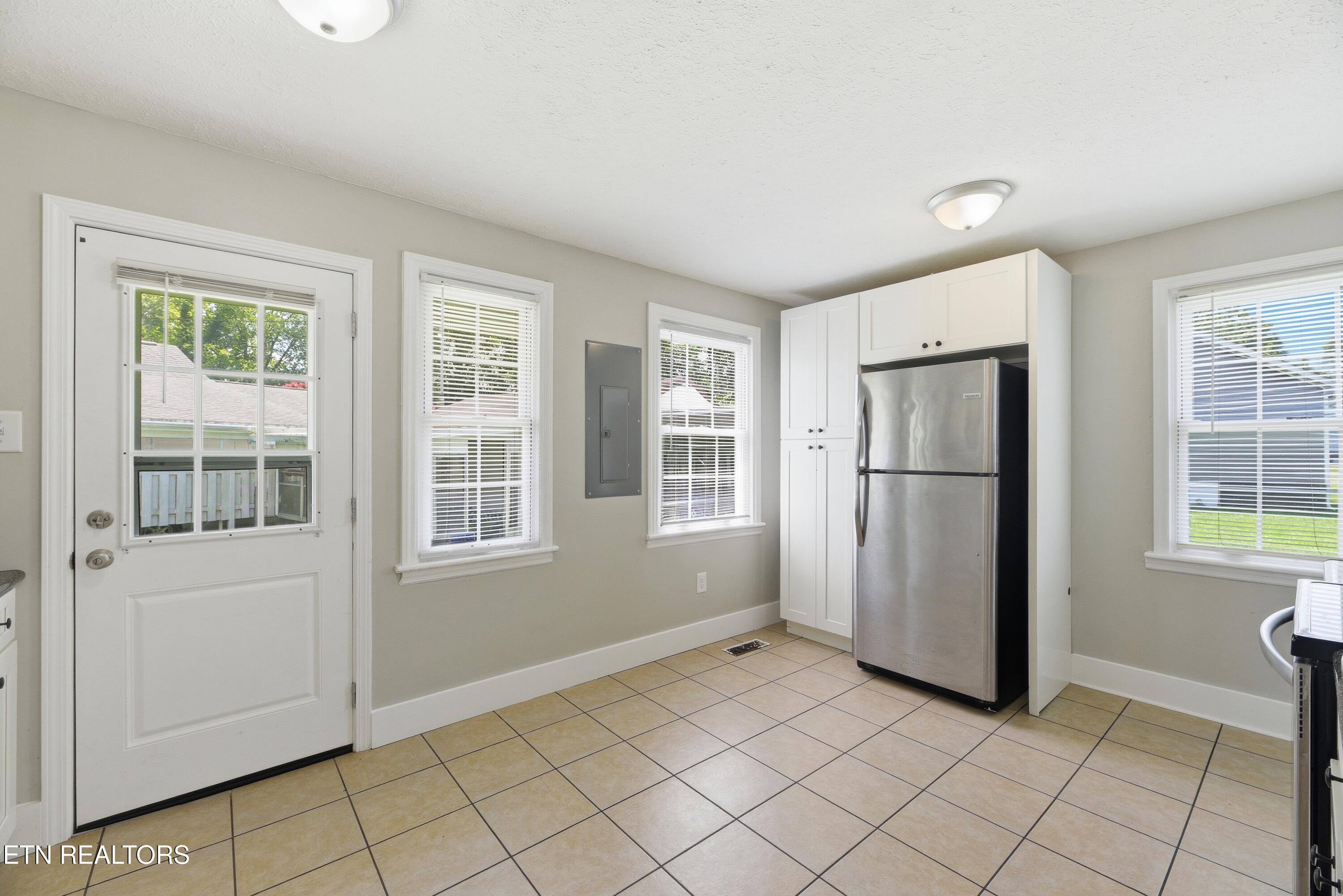108 Meadowbrook Street Clinton TN 37716