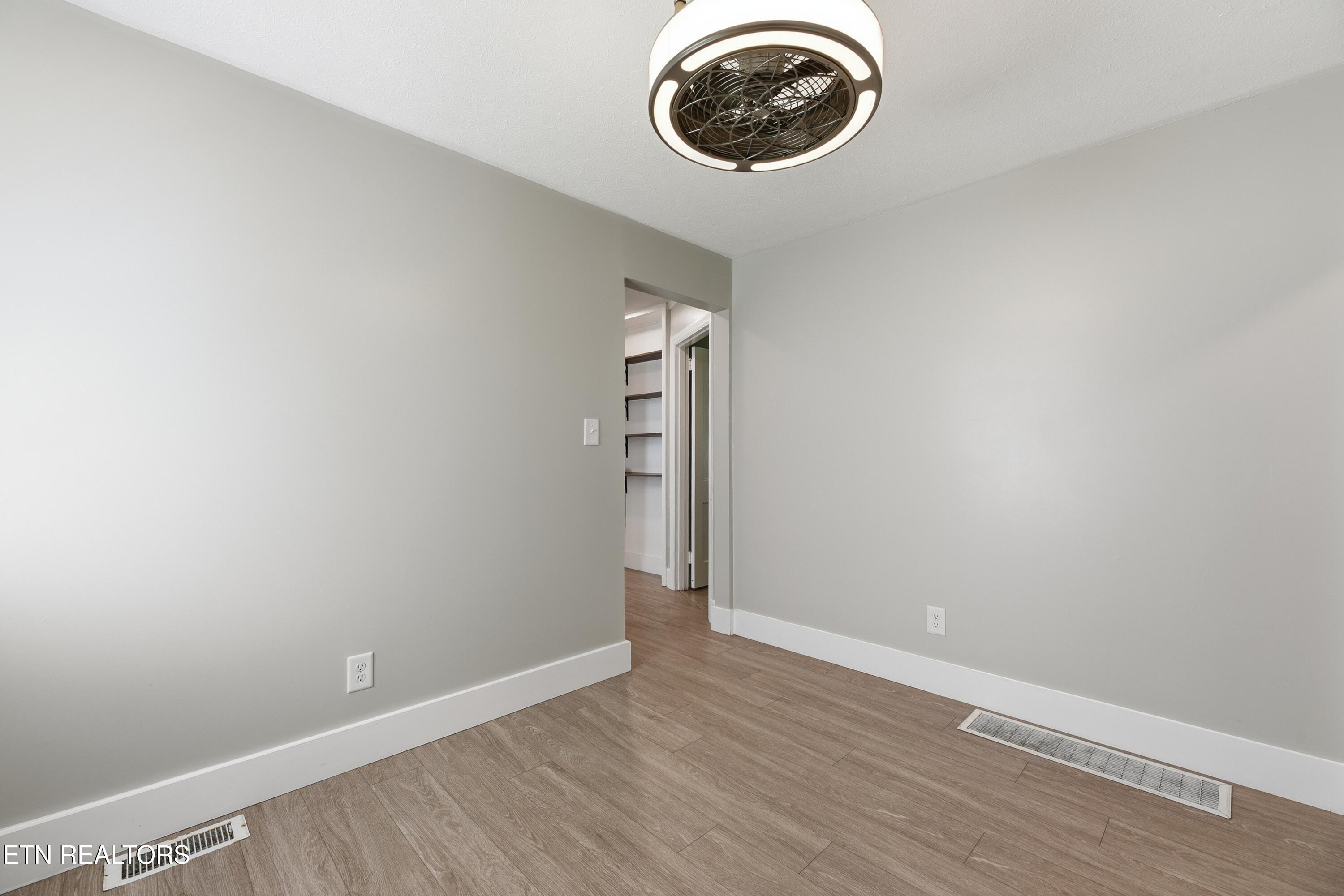 108 Meadowbrook Street Clinton TN 37716