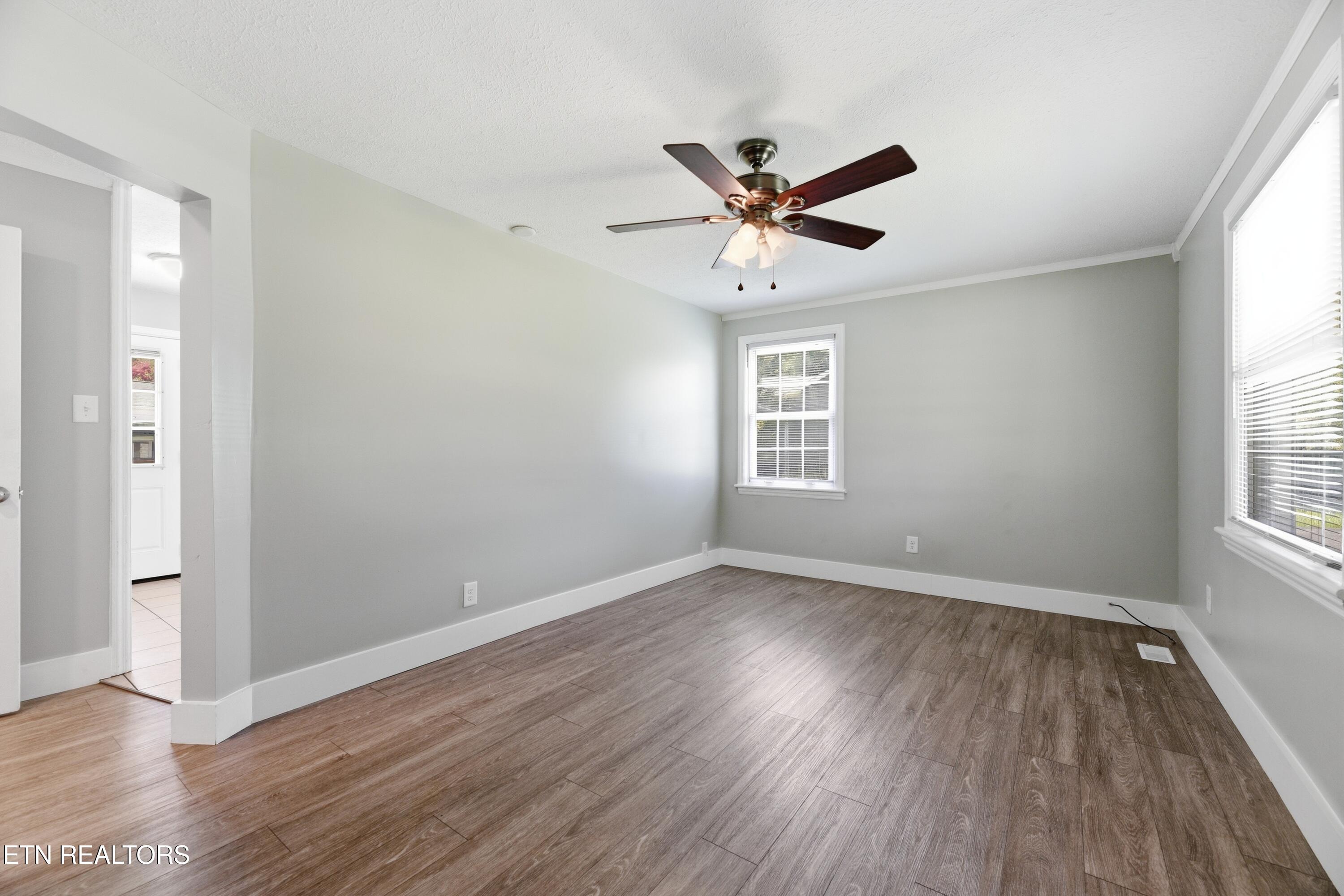 108 Meadowbrook Street Clinton TN 37716
