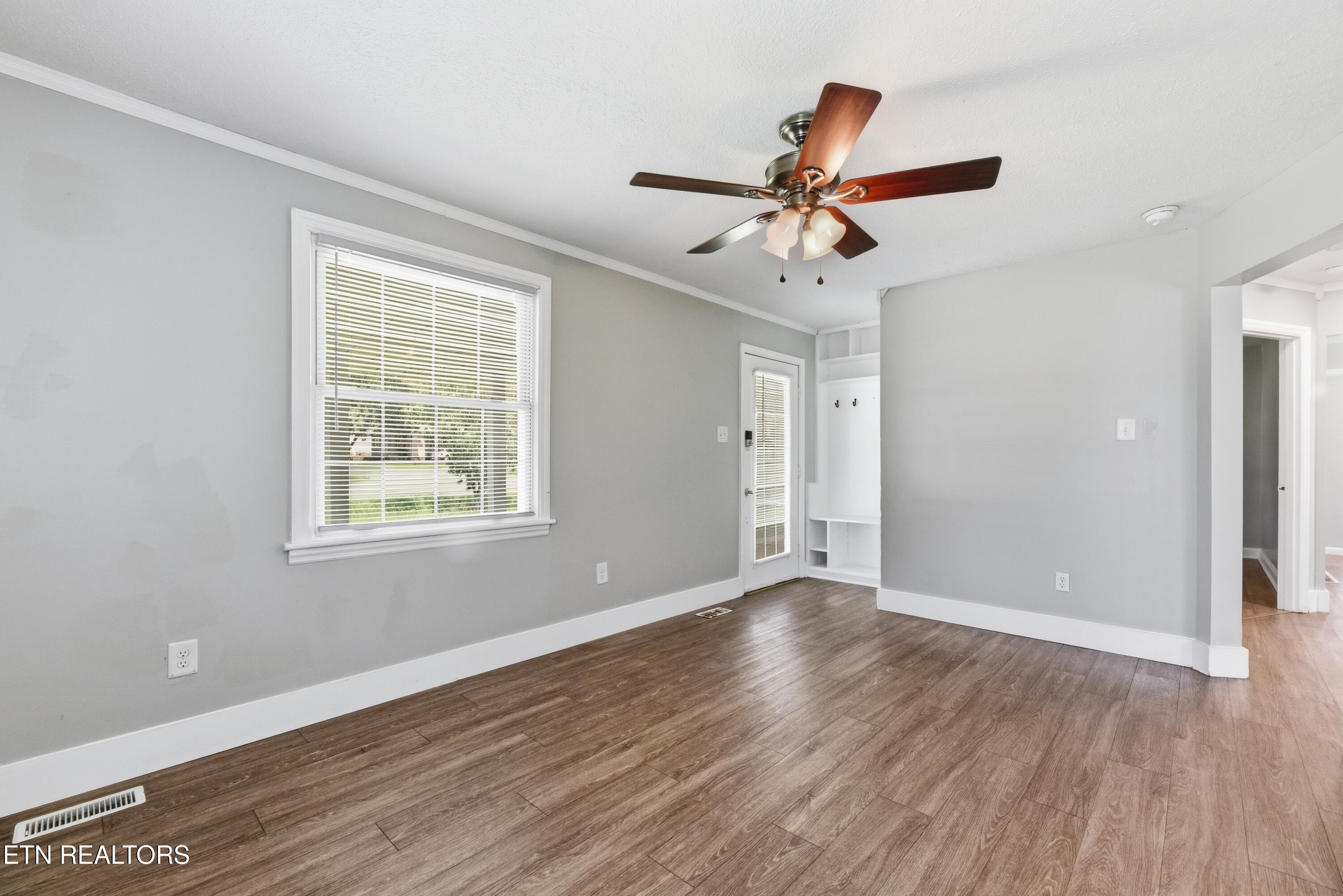 108 Meadowbrook Street Clinton TN 37716