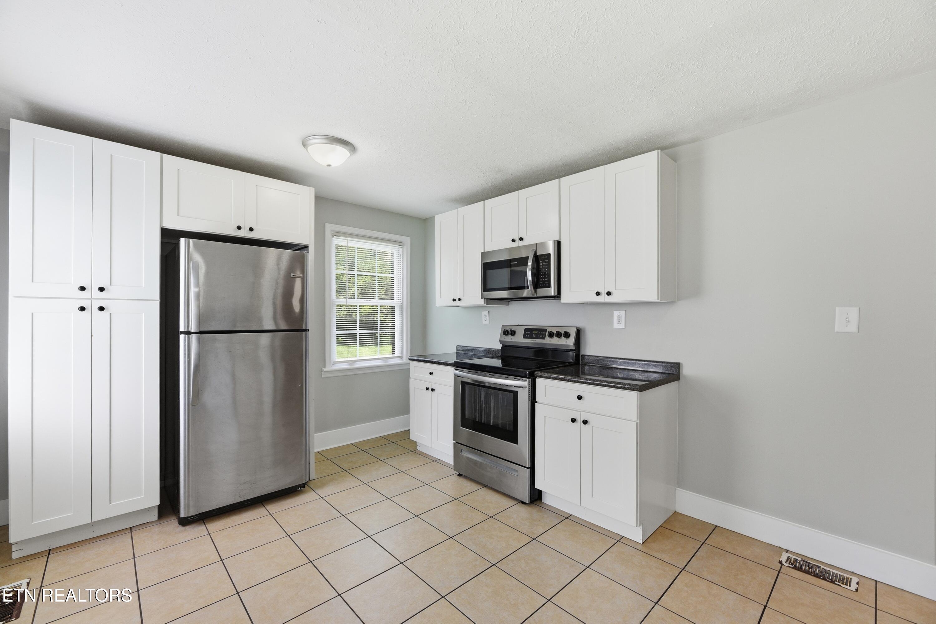 108 Meadowbrook Street Clinton TN 37716