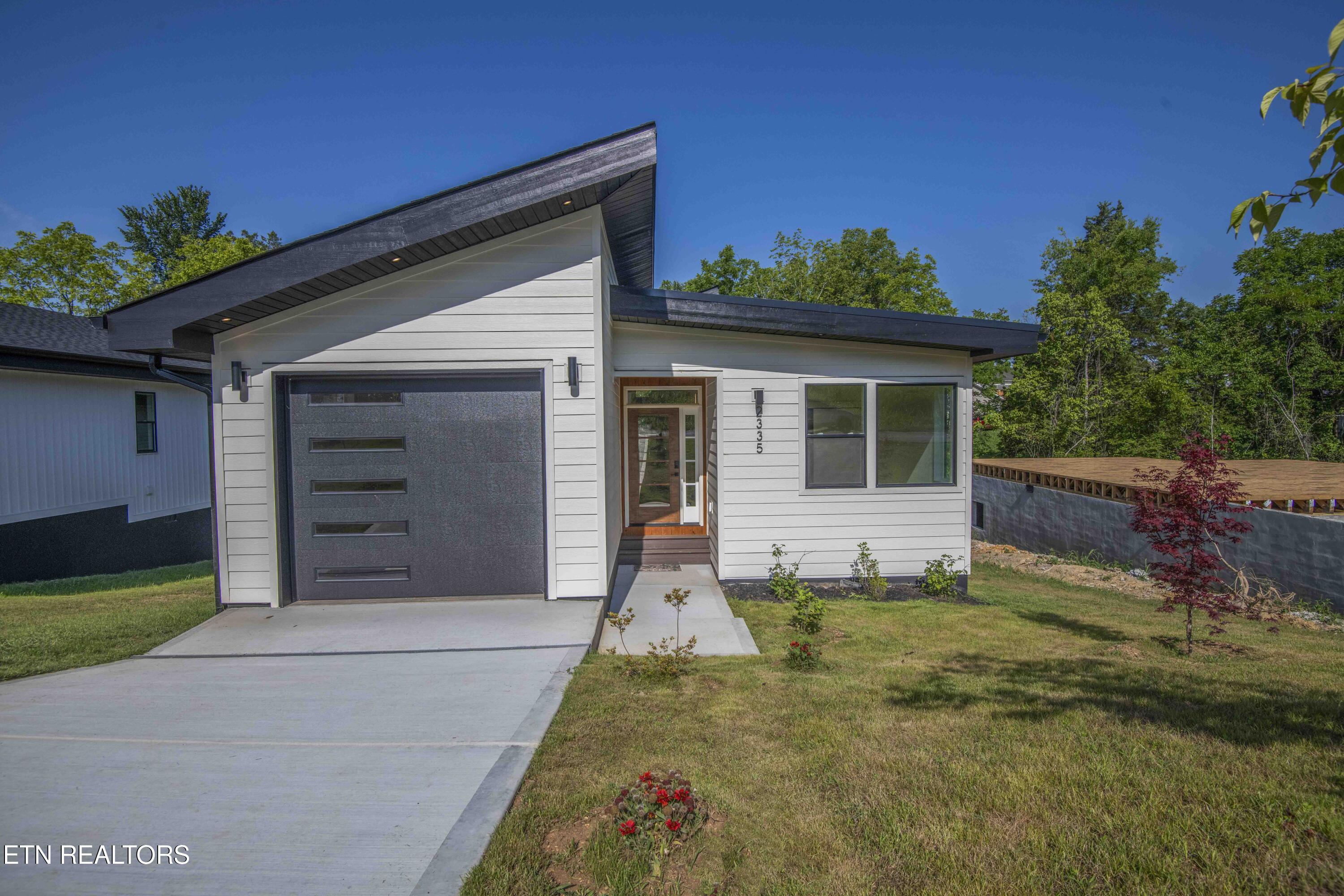2335 Rock Gardens Drive Sevierville TN 37876