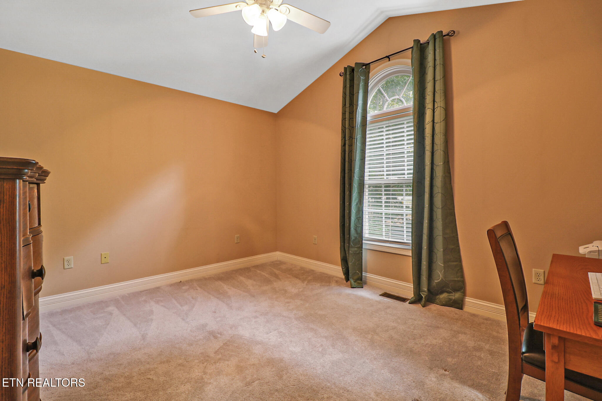 52 & 32 Harley Circle Crossville TN 38558