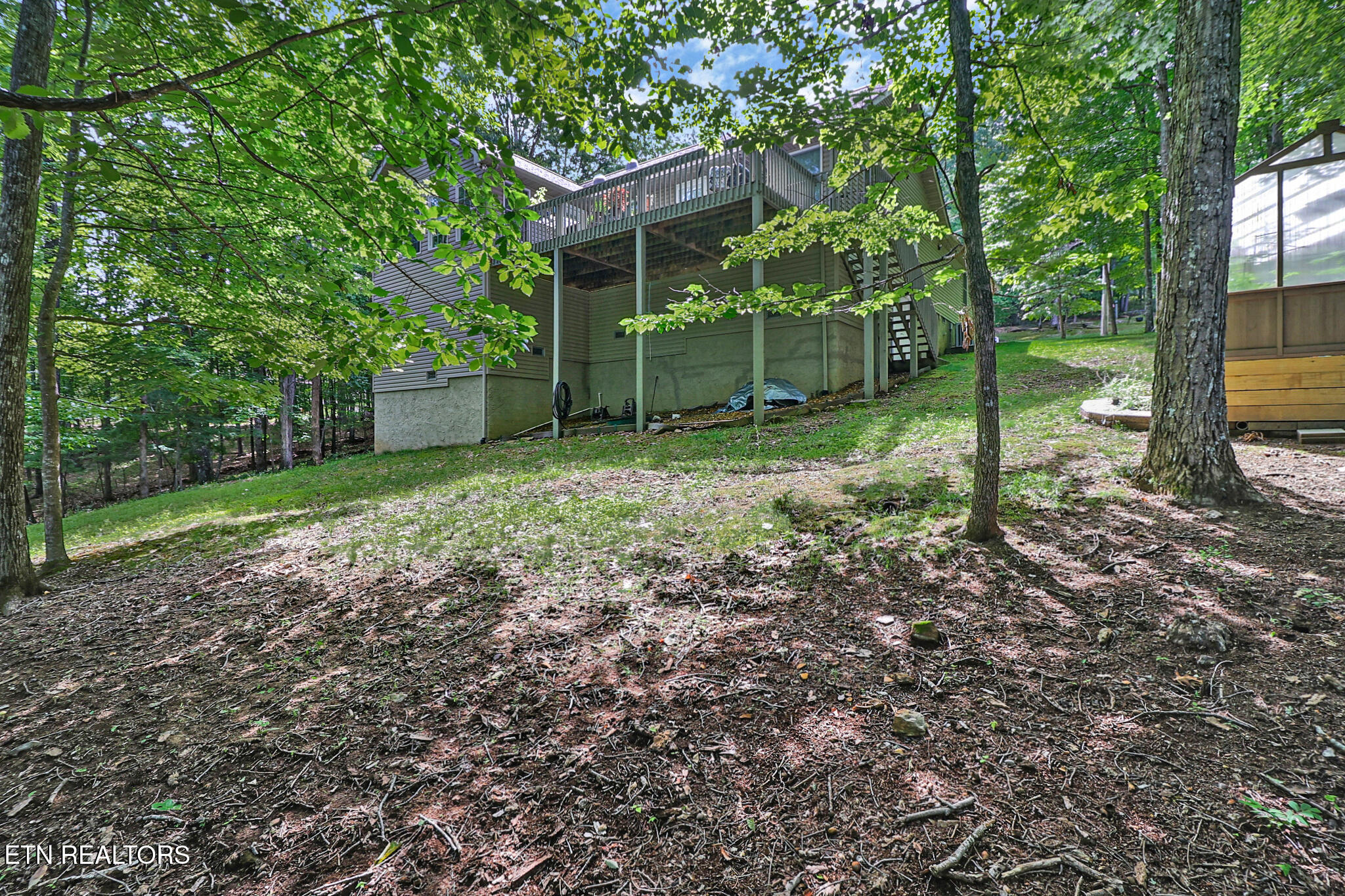 52 & 32 Harley Circle Crossville TN 38558