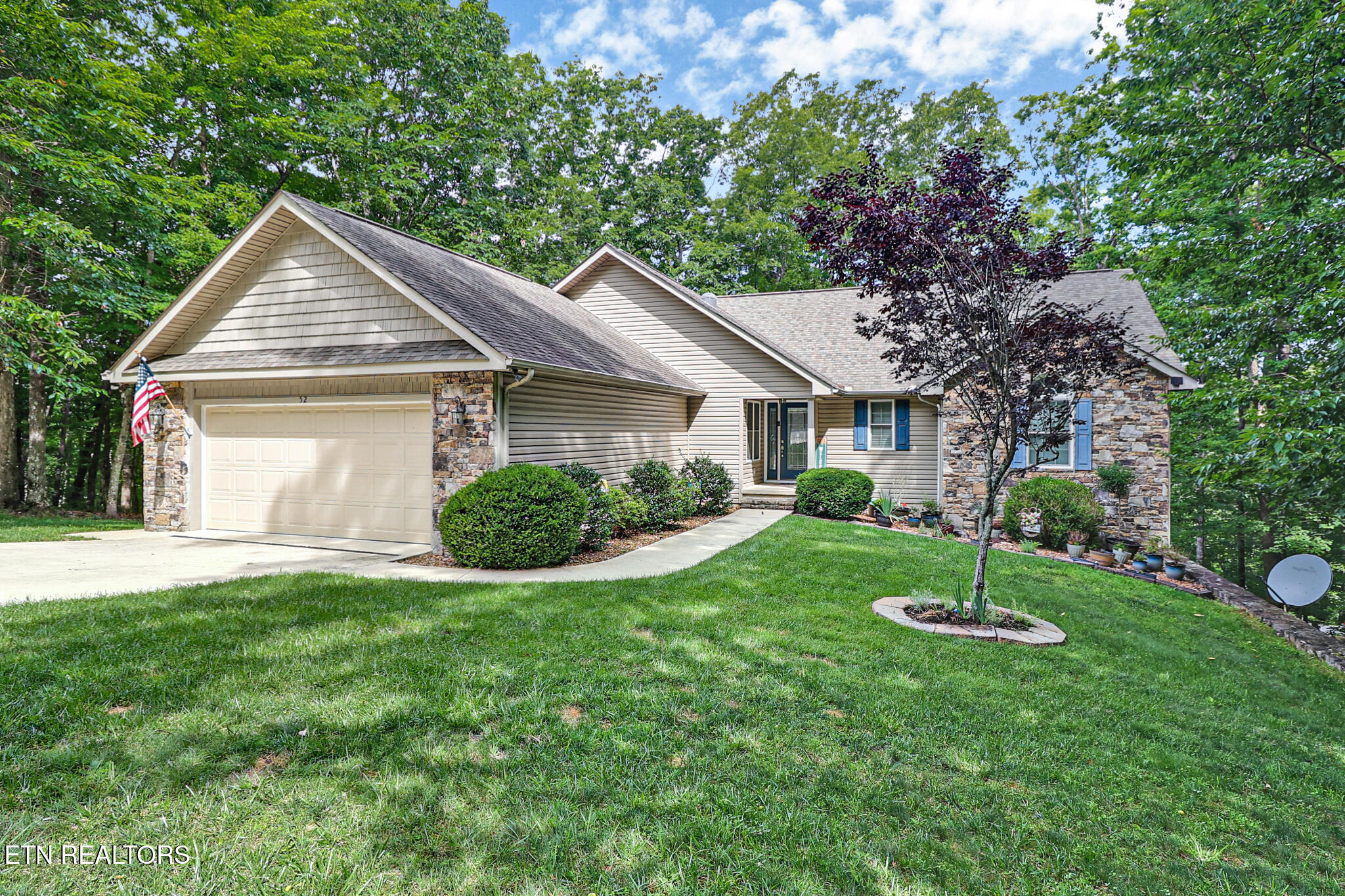 52 & 32 Harley Circle Crossville TN 38558