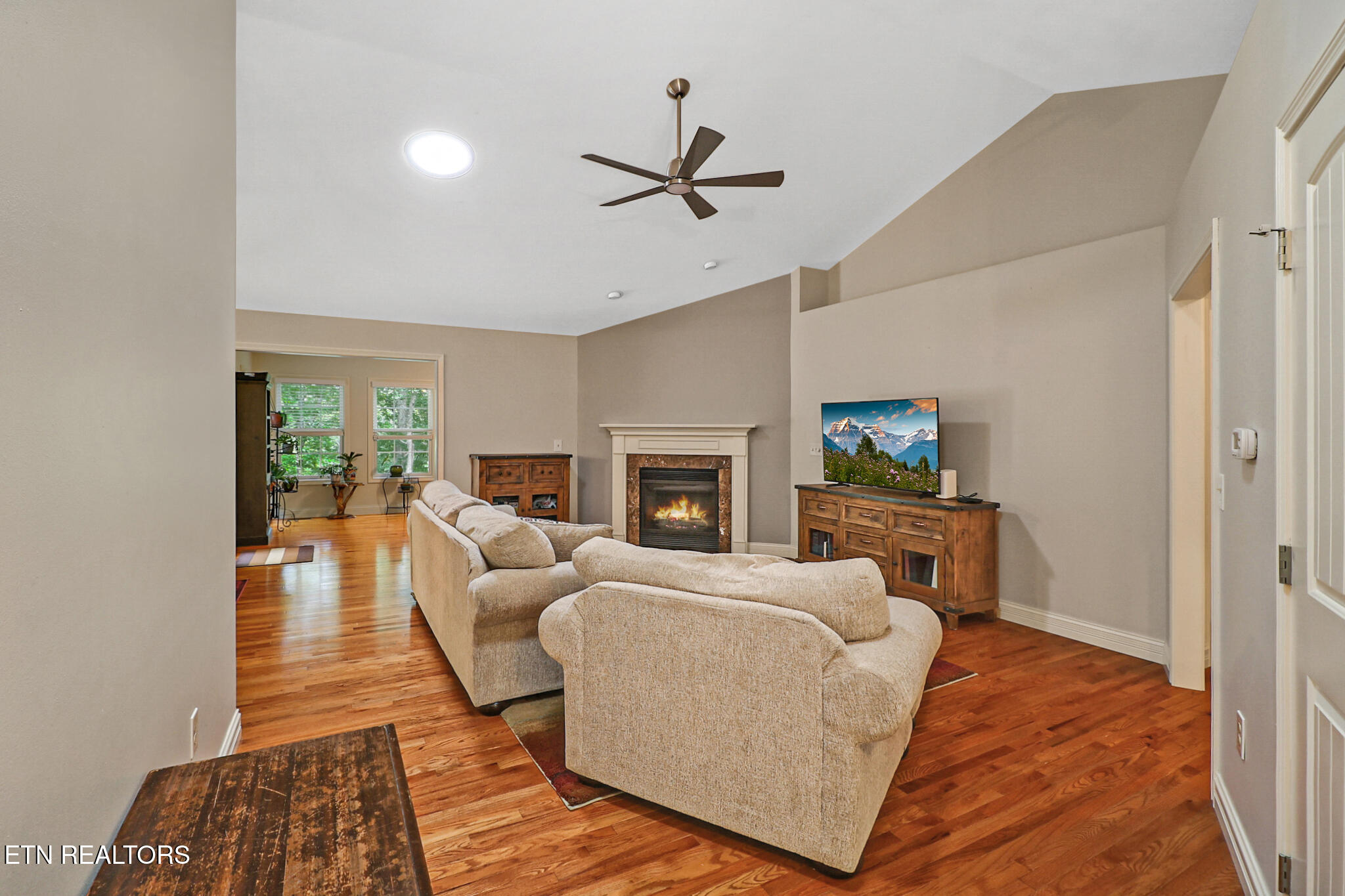 52 & 32 Harley Circle Crossville TN 38558