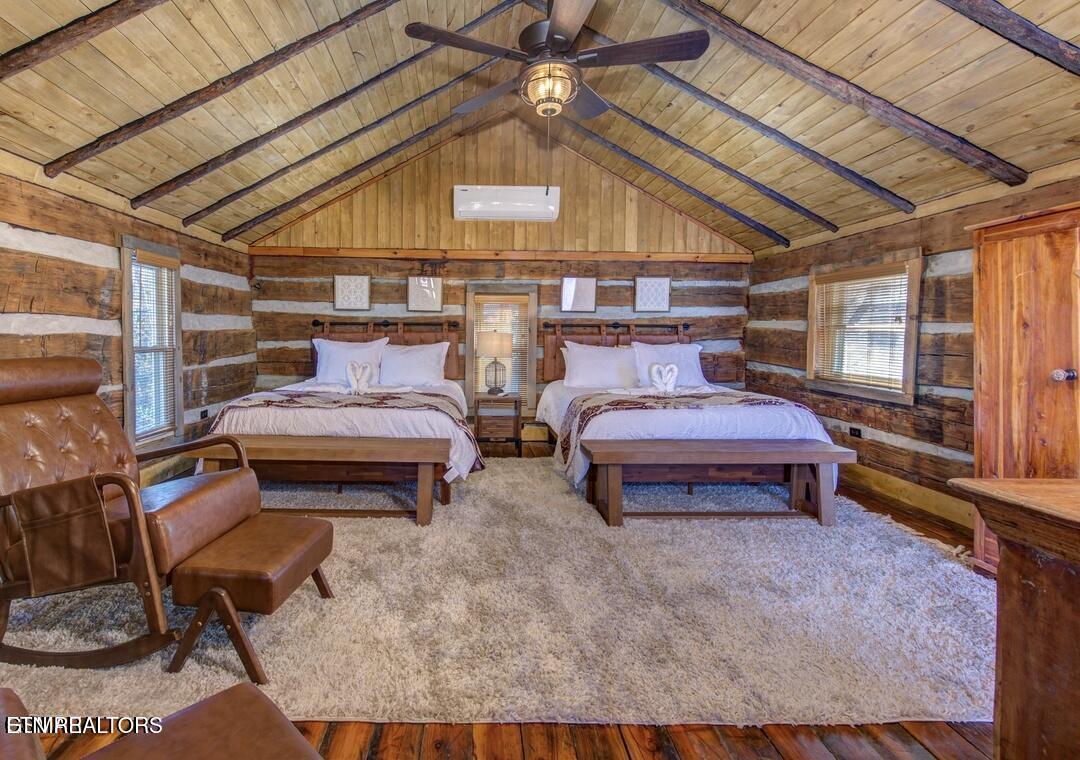 125 Cricket Hollow Way Cosby TN 37722