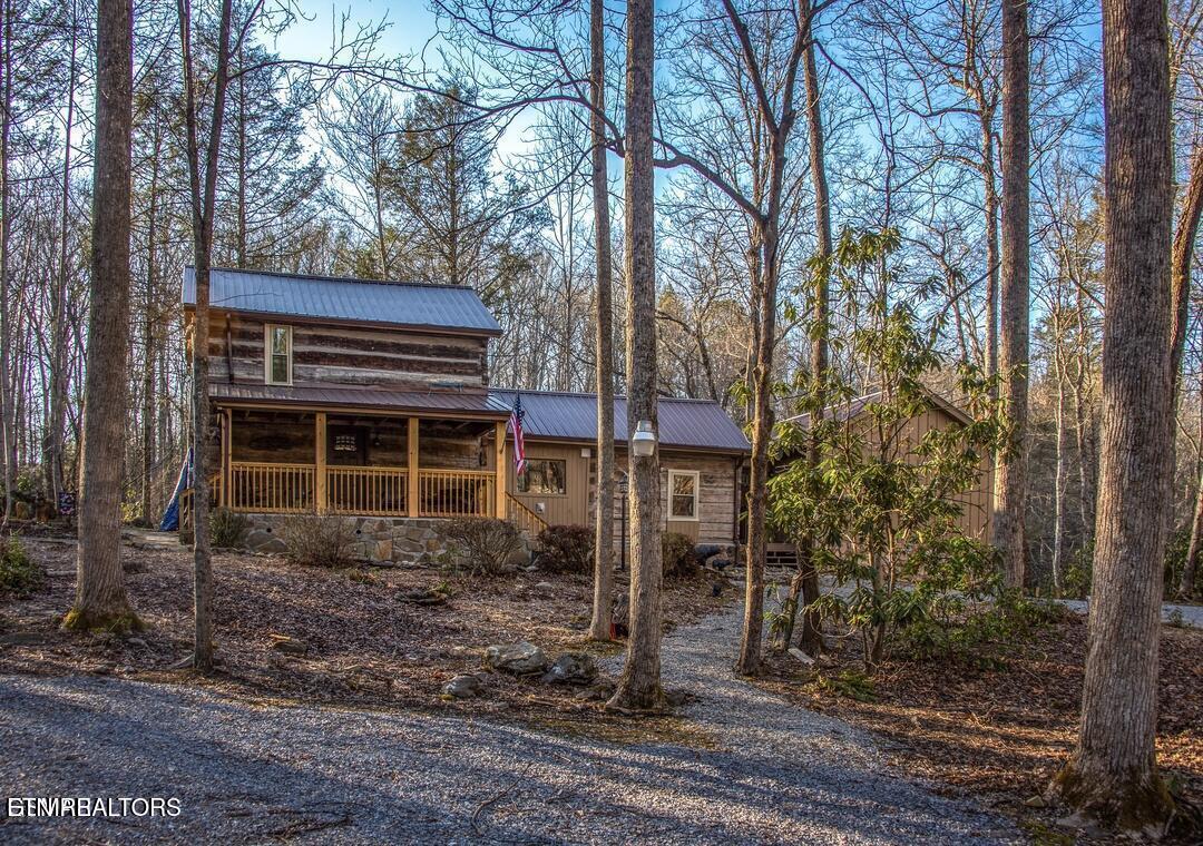 125 Cricket Hollow Way Cosby TN 37722