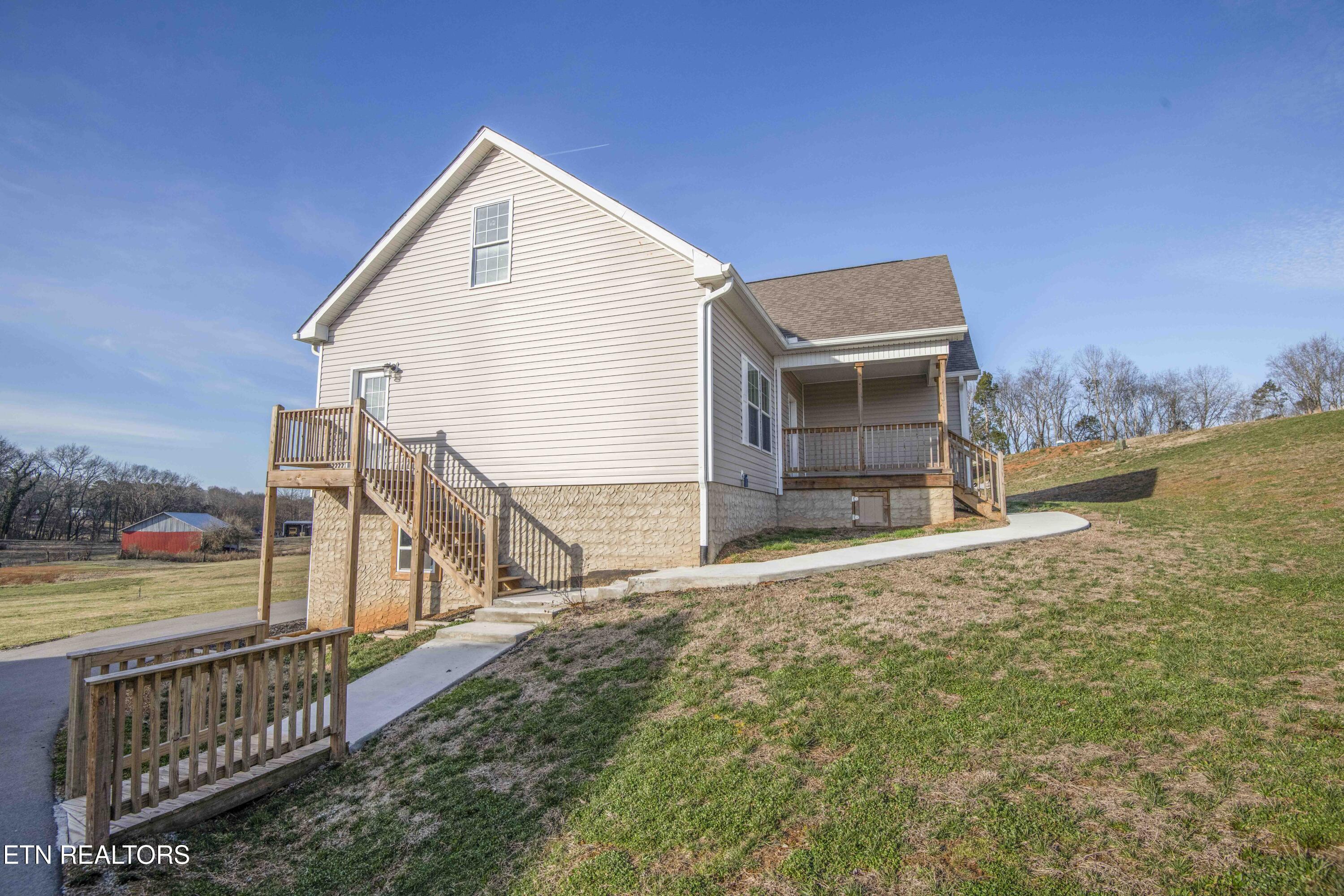 185 Waters Edge Drive Spring City TN 37381