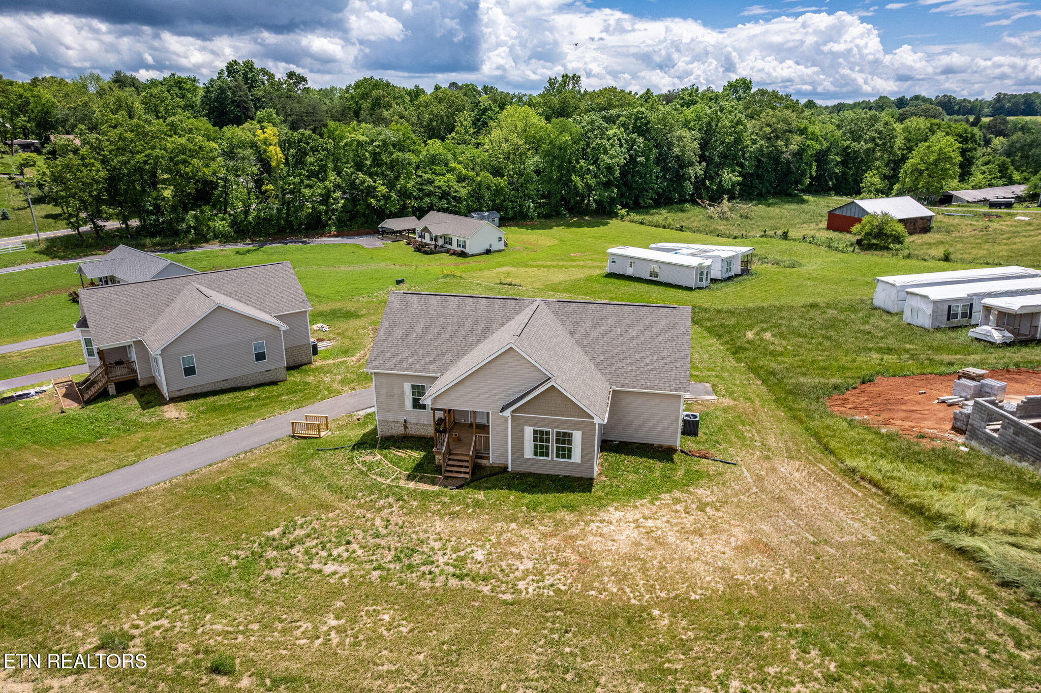 185 Waters Edge Drive Spring City TN 37381