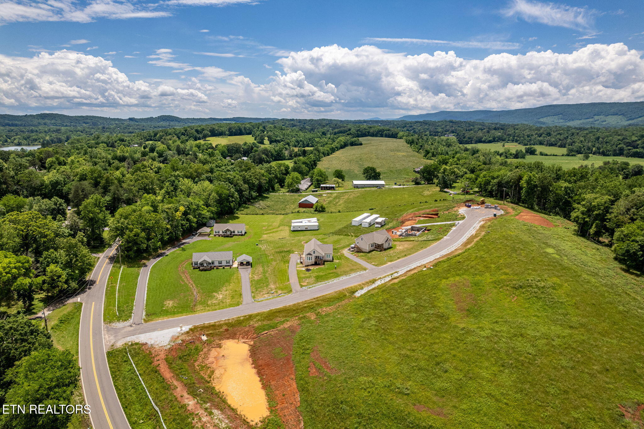 185 Waters Edge Drive Spring City TN 37381