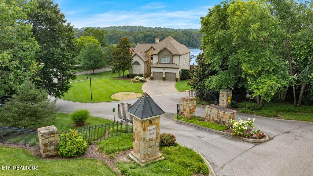 210 Casa Del Lago Way Lenoir City TN 37772