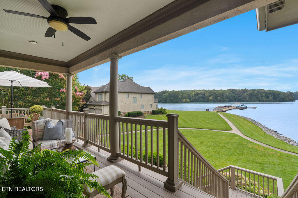 210 Casa Del Lago Way Lenoir City TN 37772