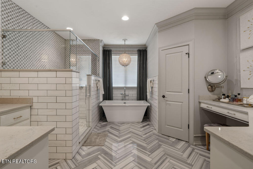 210 Casa Del Lago Way Lenoir City TN 37772
