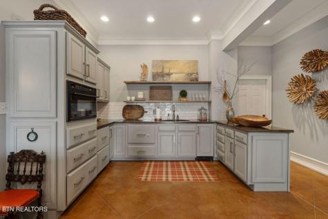 210 Casa Del Lago Way Lenoir City TN 37772