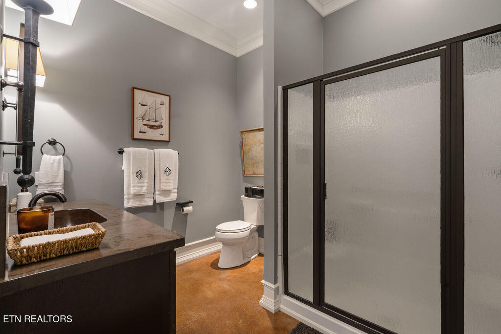 210 Casa Del Lago Way Lenoir City TN 37772