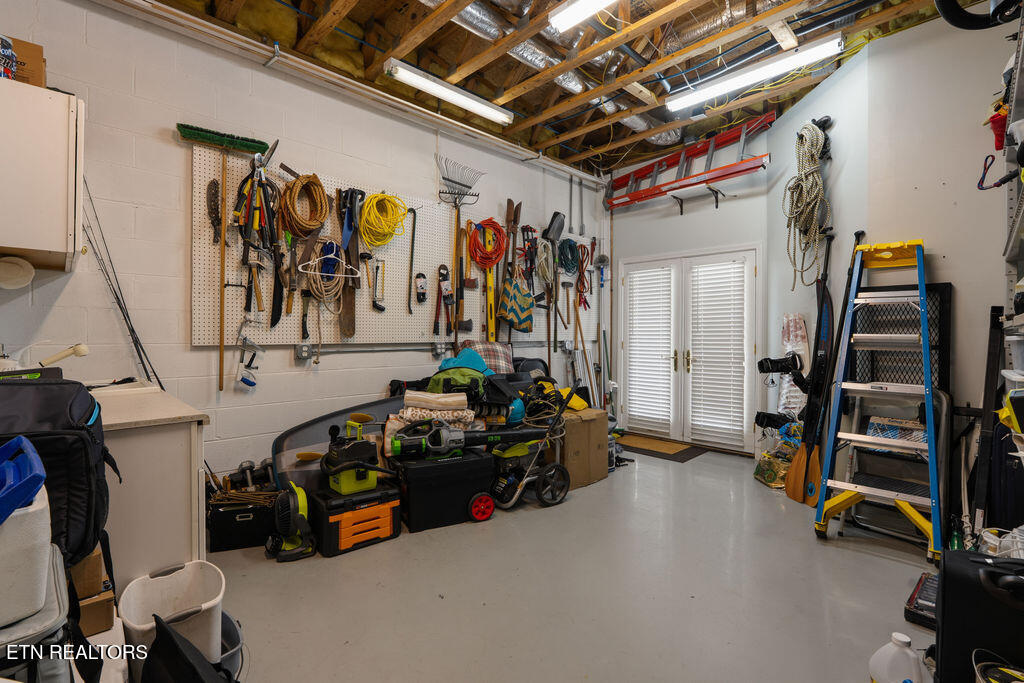 210 Casa Del Lago Way Lenoir City TN 37772