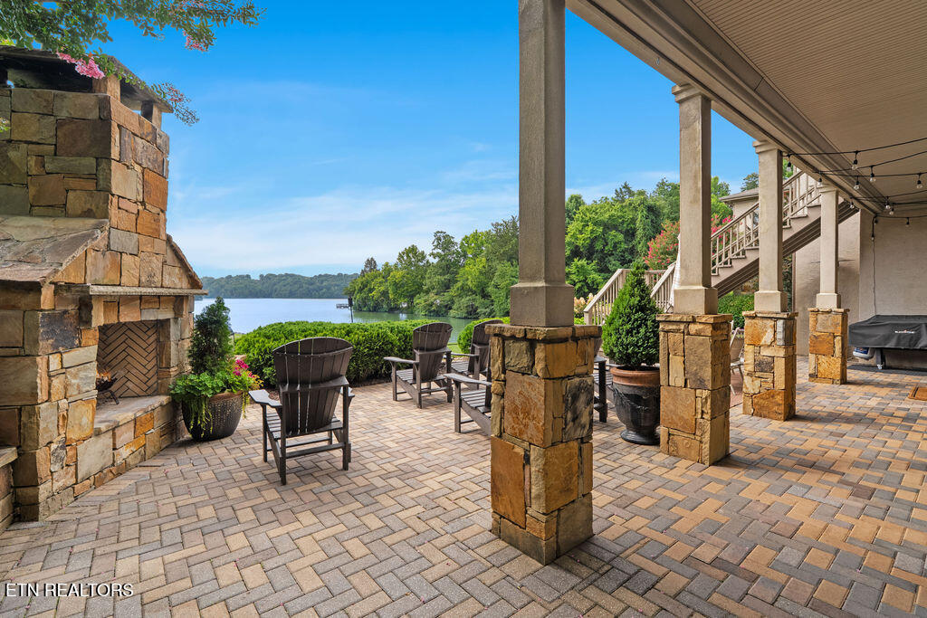 210 Casa Del Lago Way Lenoir City TN 37772