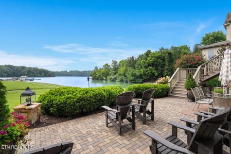 210 Casa Del Lago Way Lenoir City TN 37772