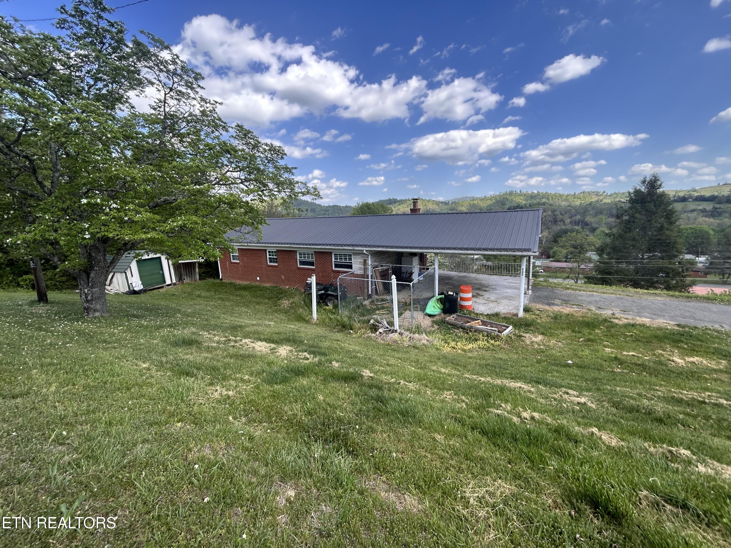 225 Rose Drive Tazewell TN 37879