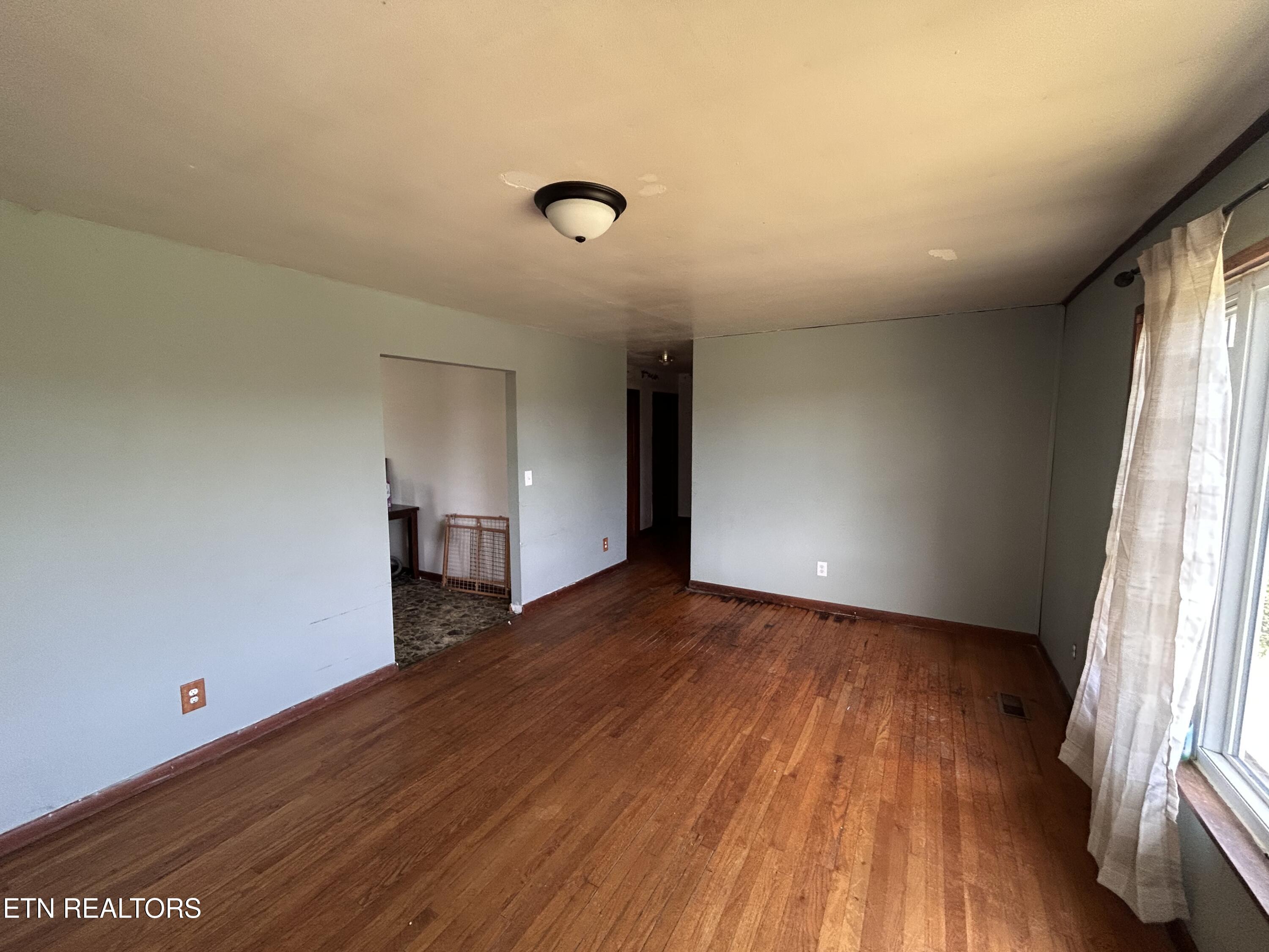 225 Rose Drive Tazewell TN 37879