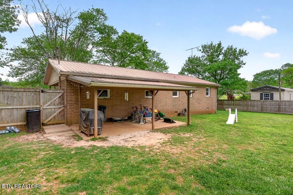 237 Armstrong Road Doyle TN 38559