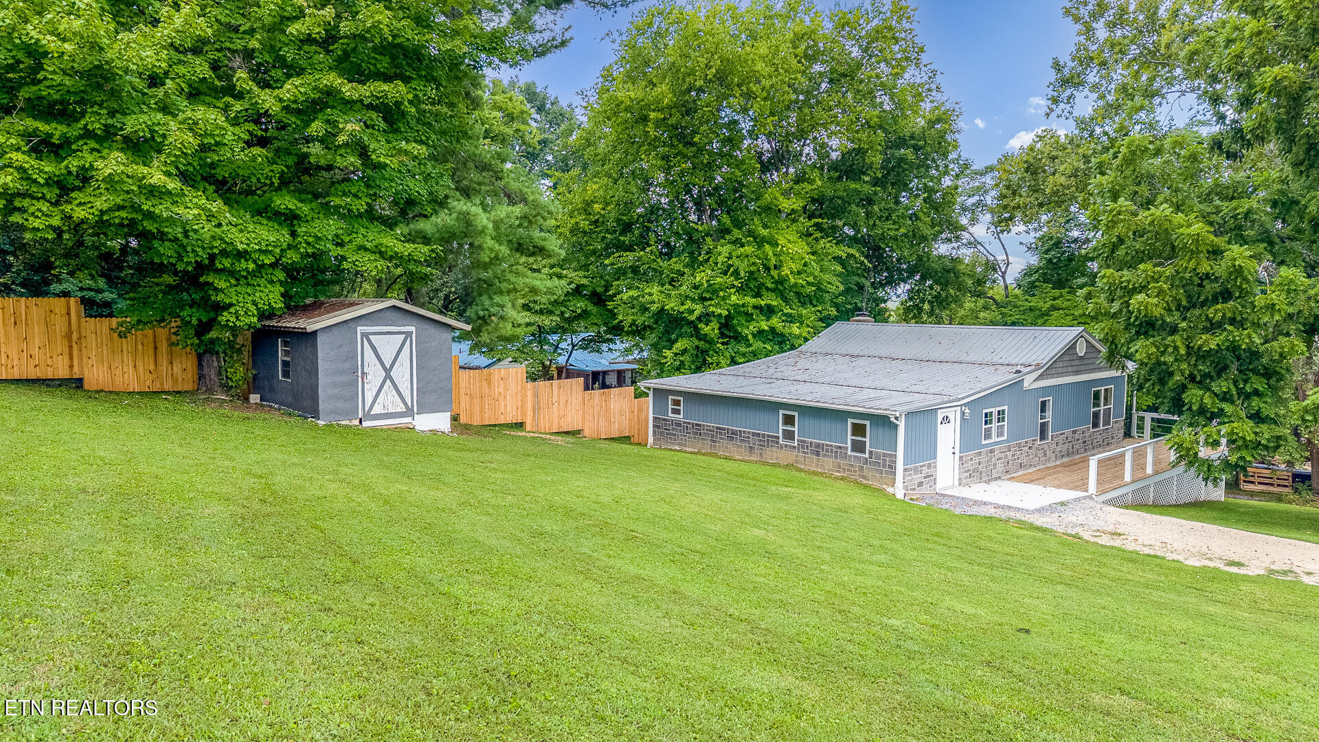 305 Augusta Avenue Maryville TN 37804