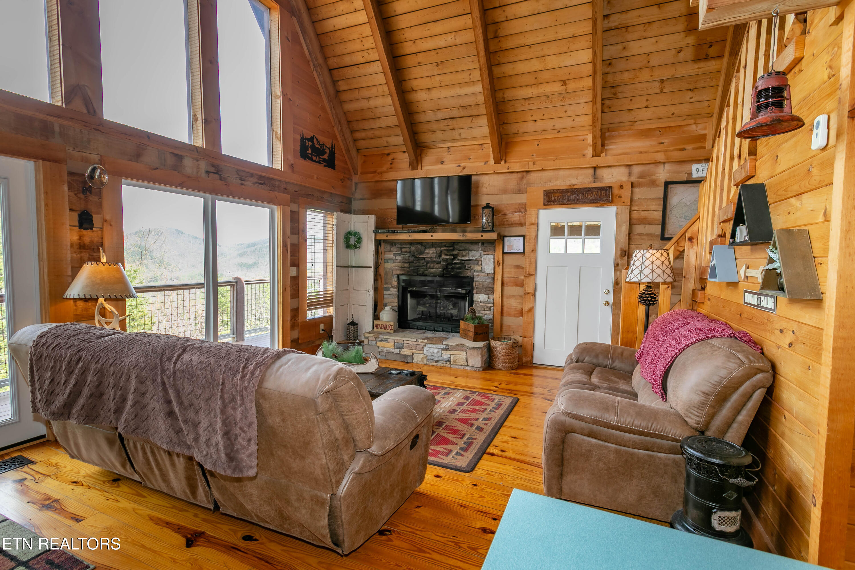 3059 Perry Circle & Lot 11 Lane Sevierville TN 37862