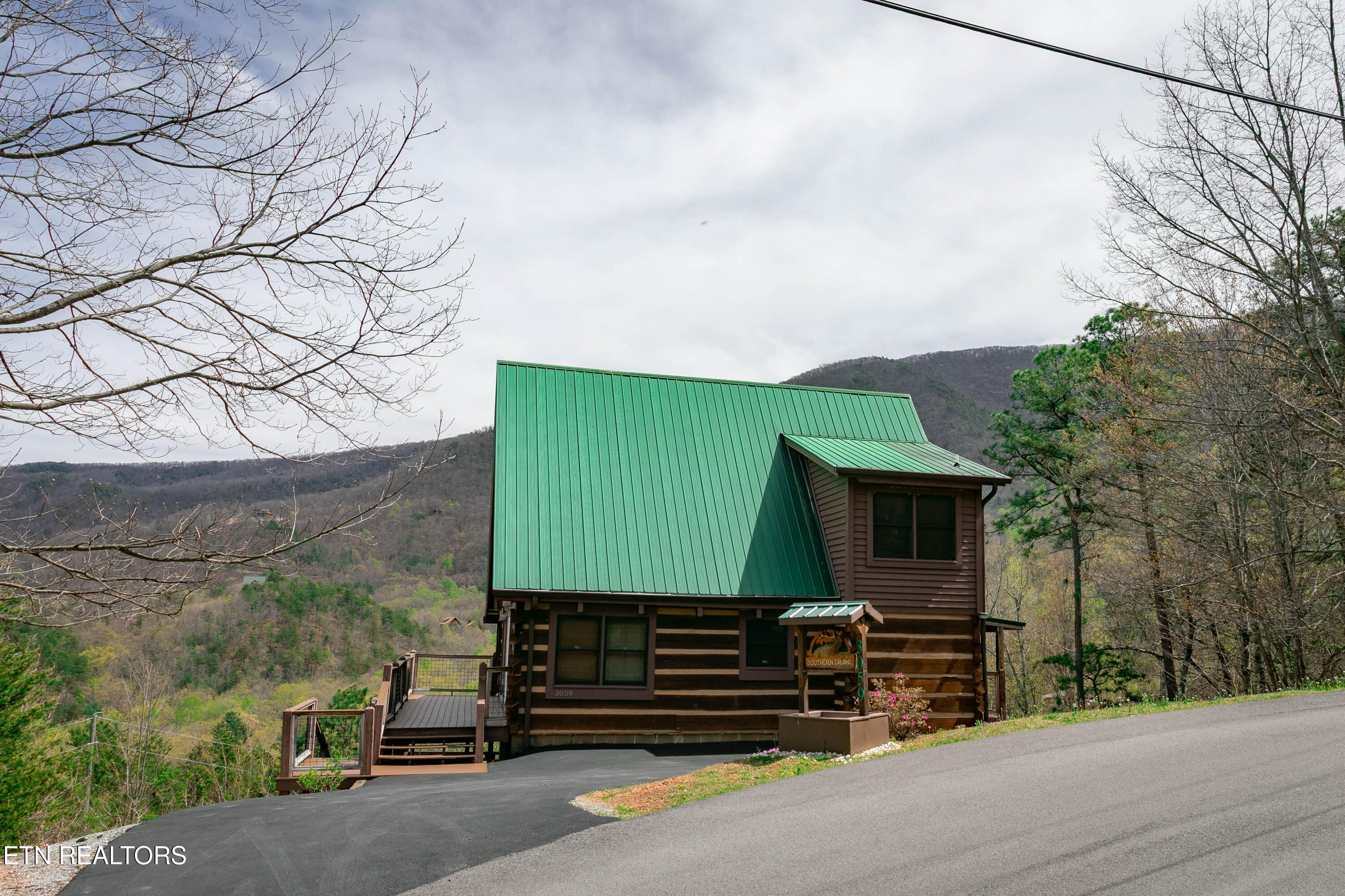 3059 Perry Circle & Lot 11 Lane Sevierville TN 37862