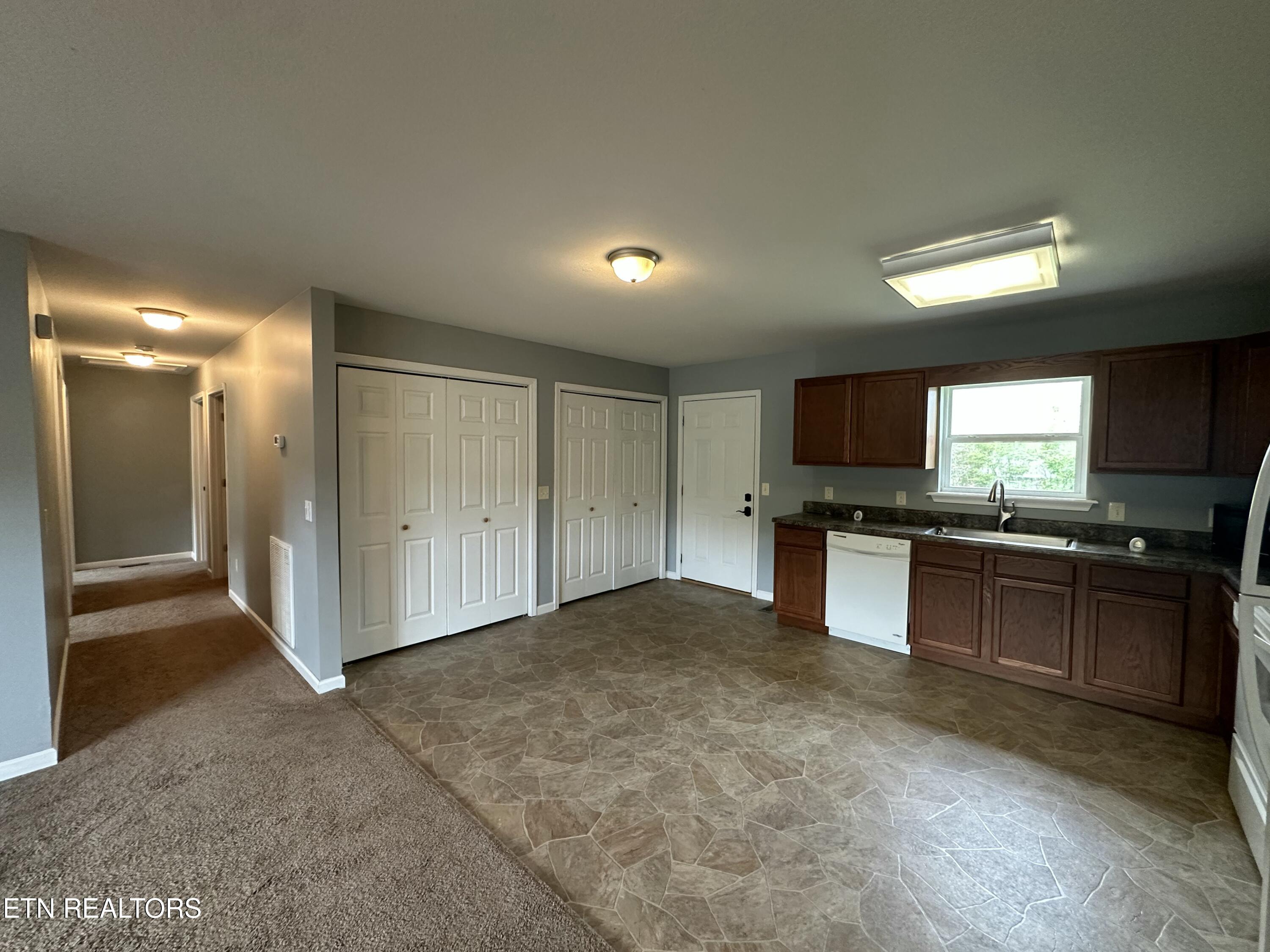 544 Iris Circle Crossville TN 38555