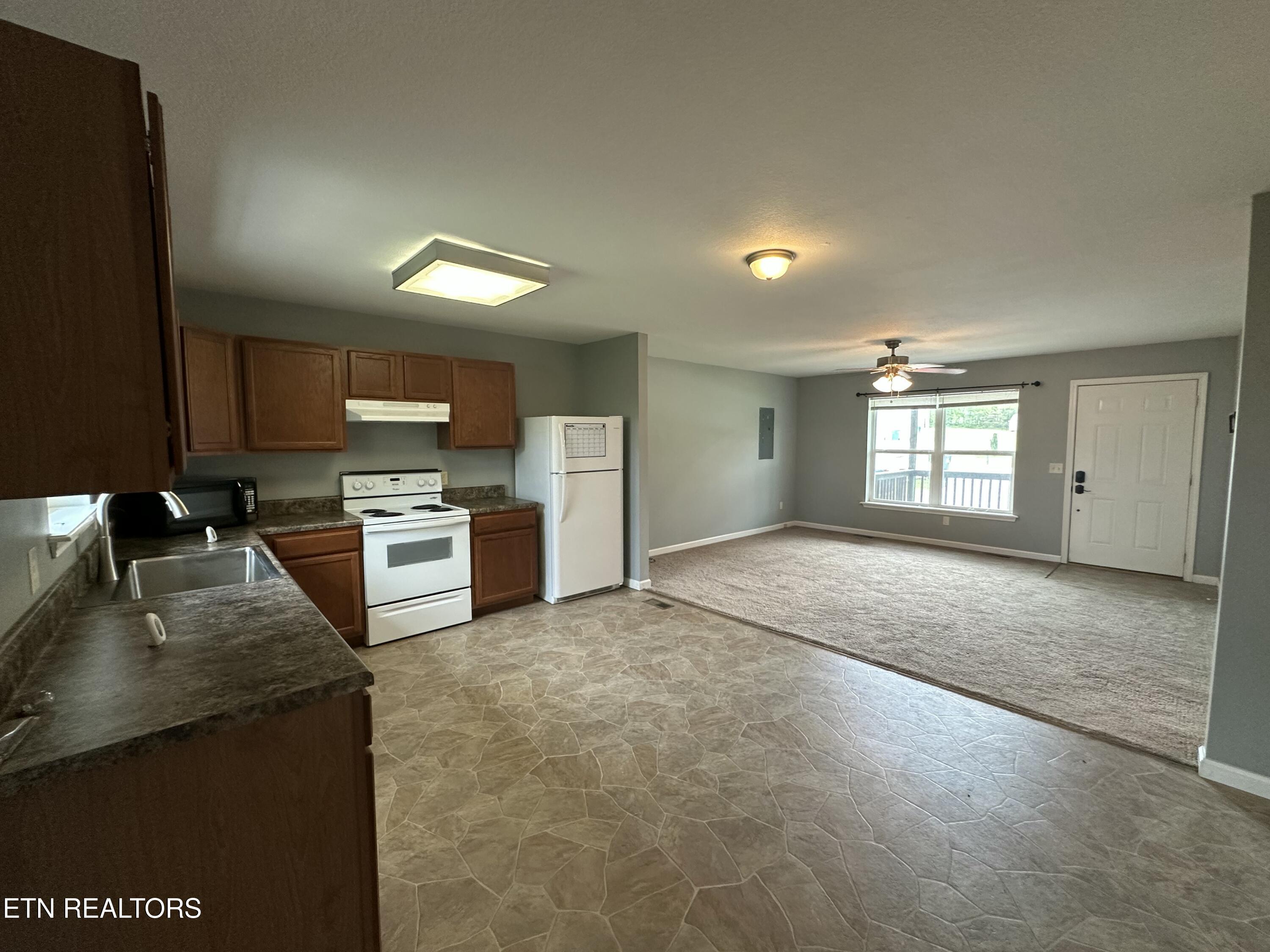 544 Iris Circle Crossville TN 38555