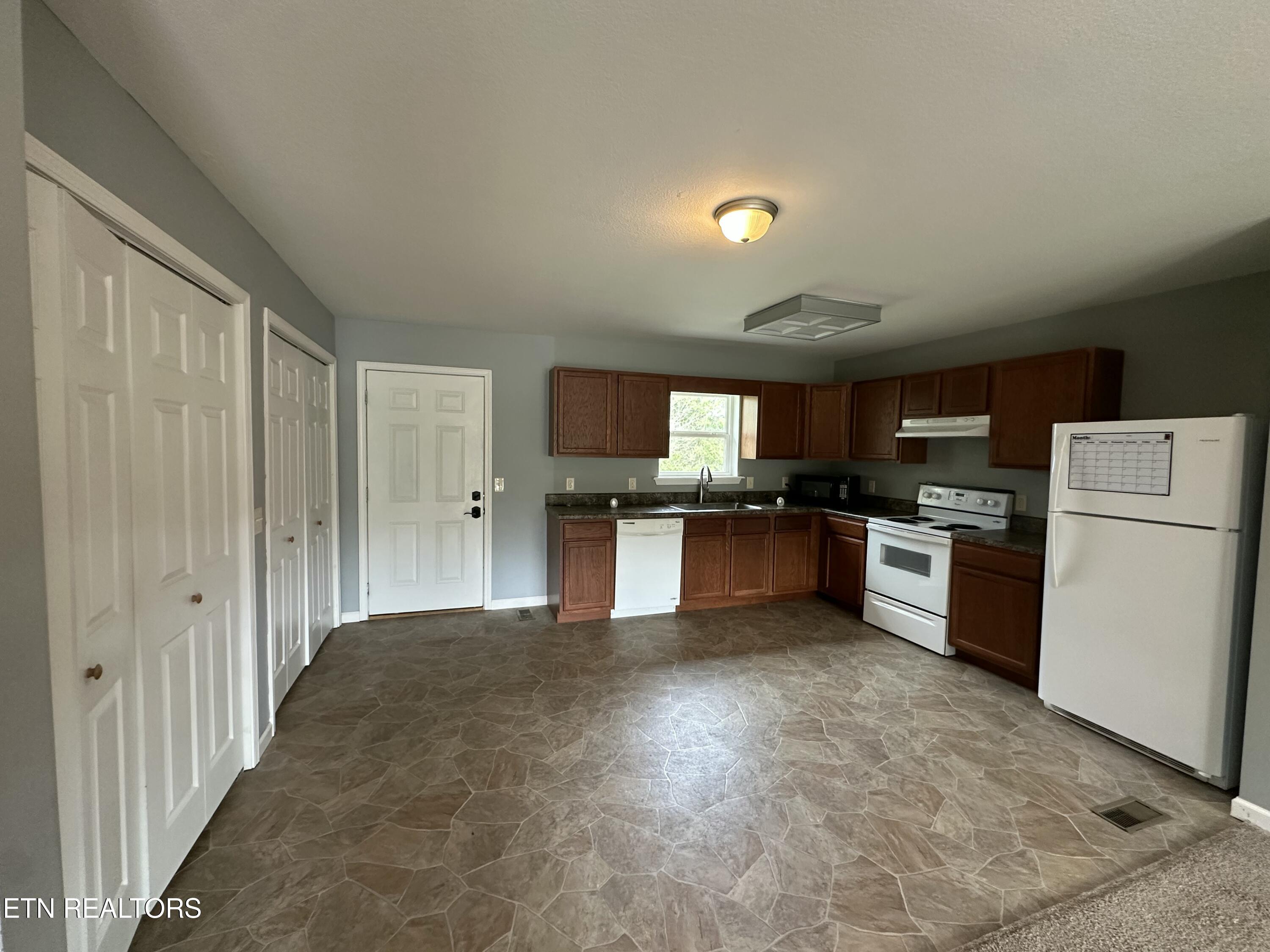 544 Iris Circle Crossville TN 38555
