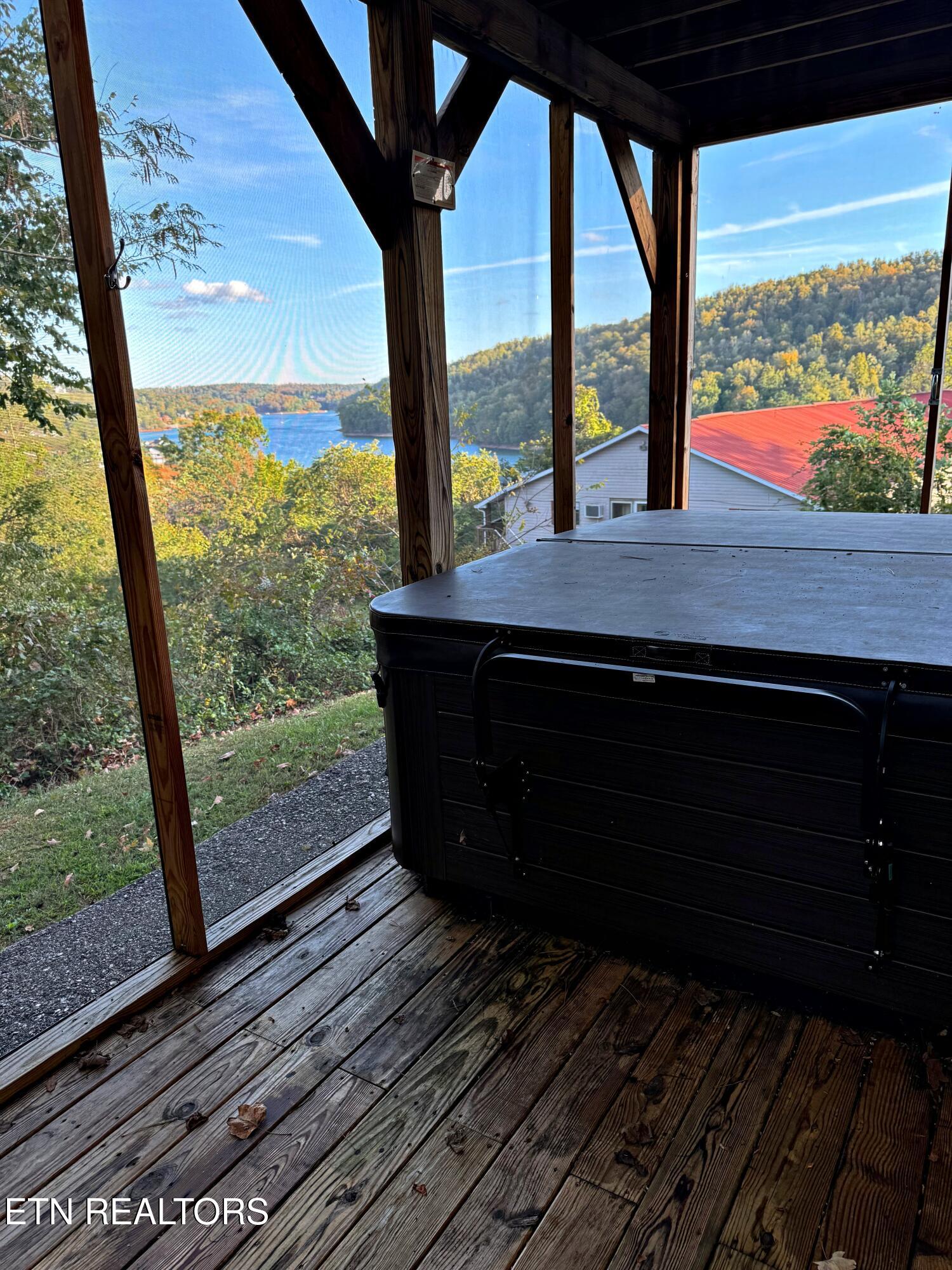 240 Mariner Point Road Lafollette TN 37766