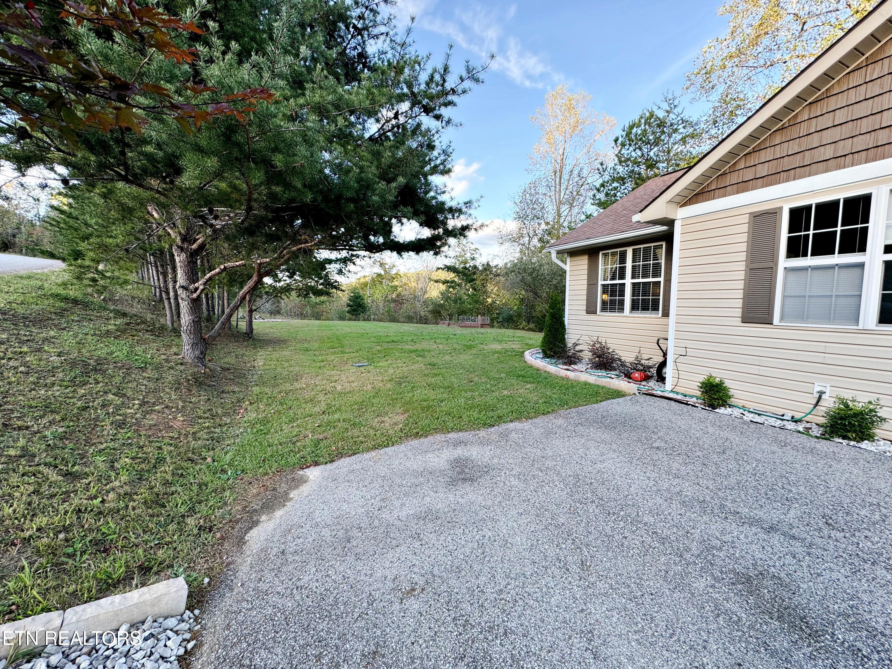 240 Mariner Point Road Lafollette TN 37766