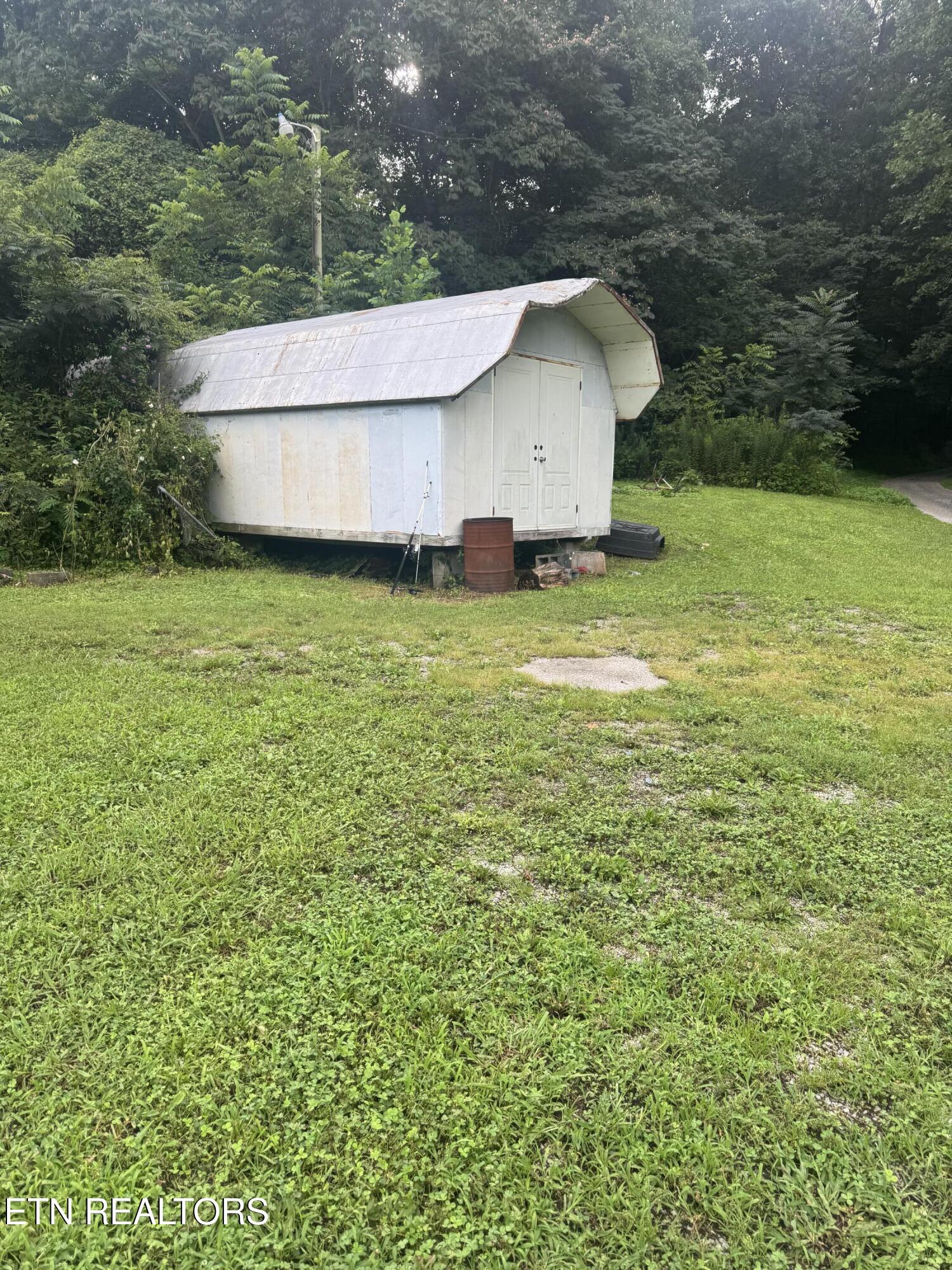 10108 Petros Highway Oliver Springs TN 37840