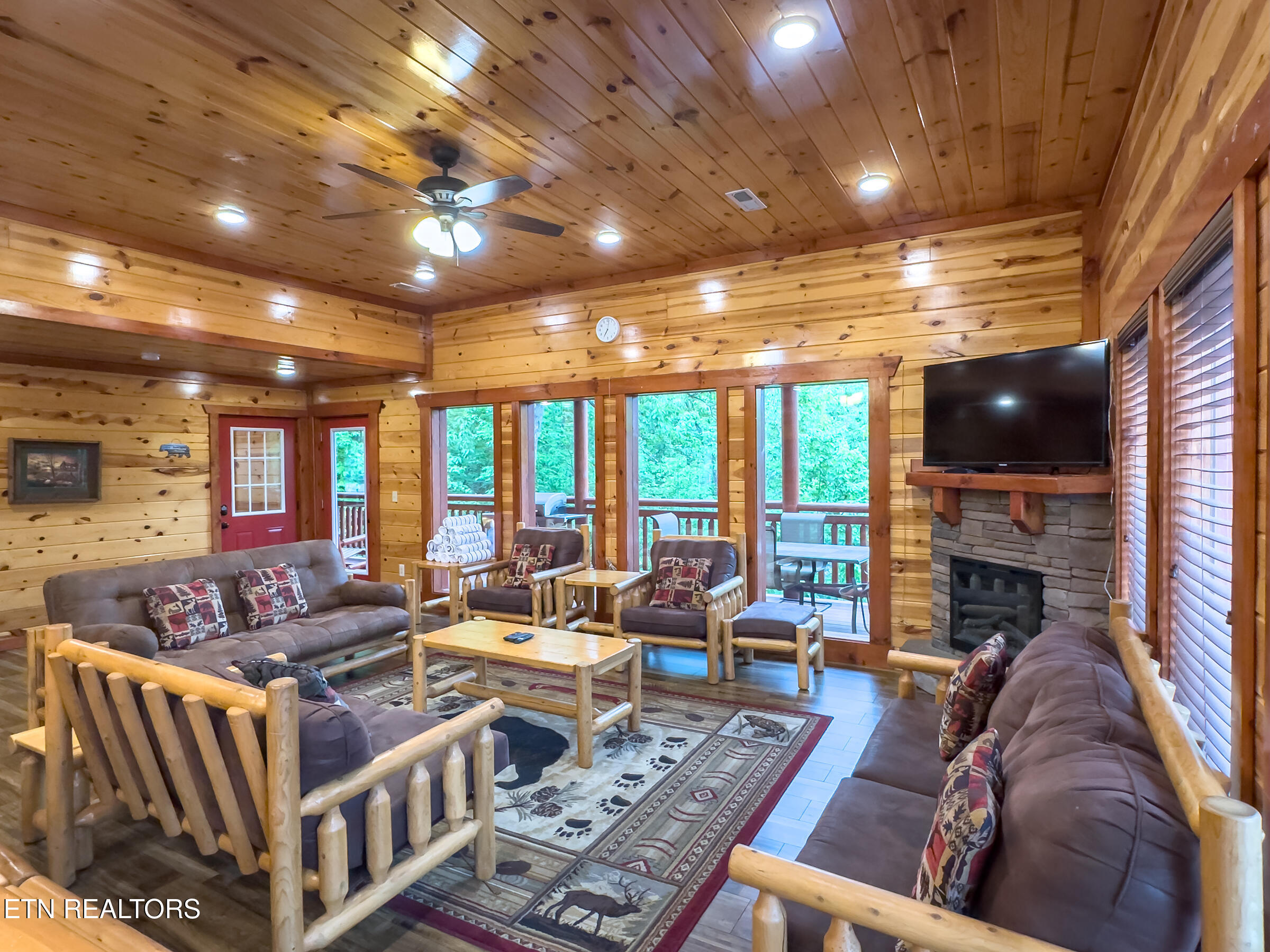 2316 Boulder Way Sevierville TN 37862