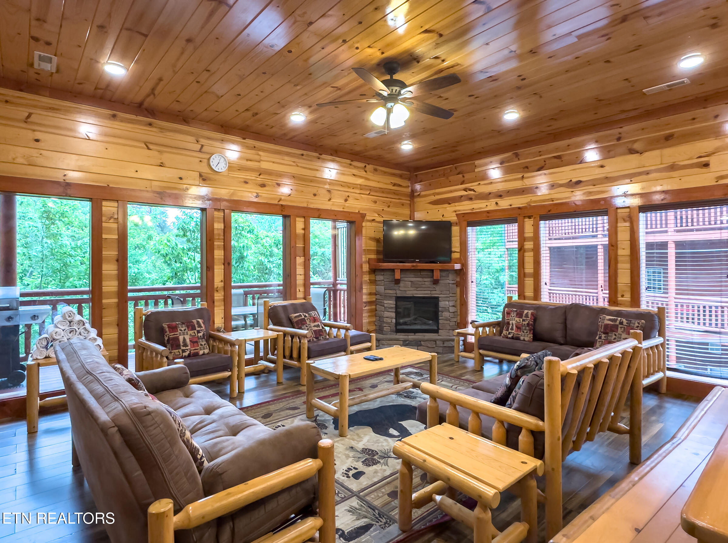 2316 Boulder Way Sevierville TN 37862