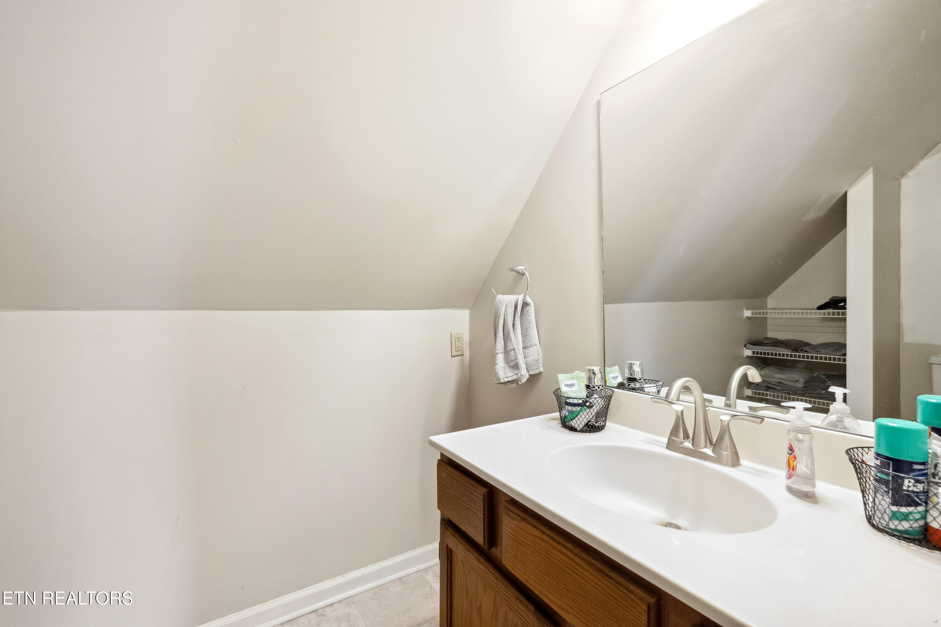 3916 Valley Creek Way Knoxville TN 37918