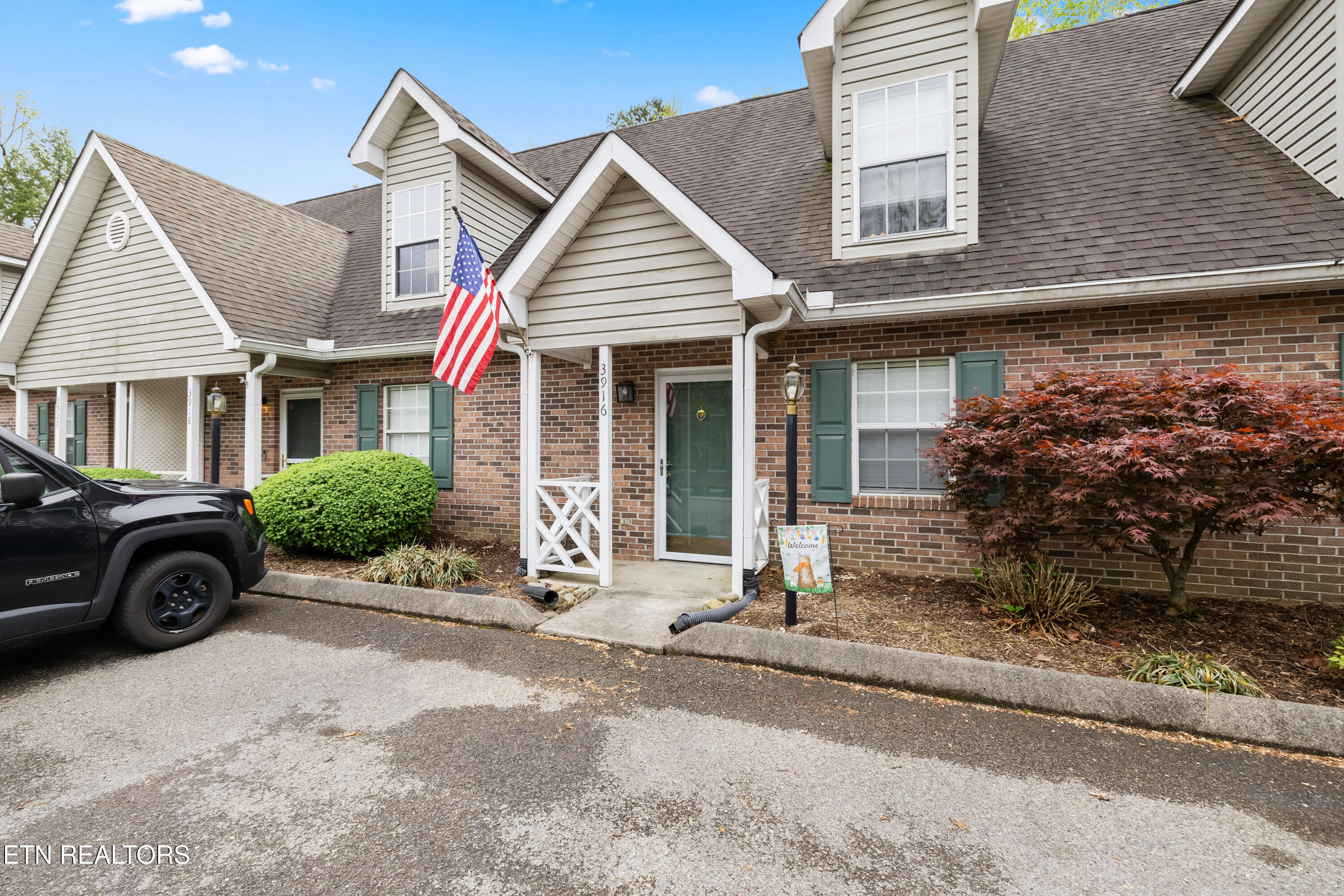 3916 Valley Creek Way Knoxville TN 37918