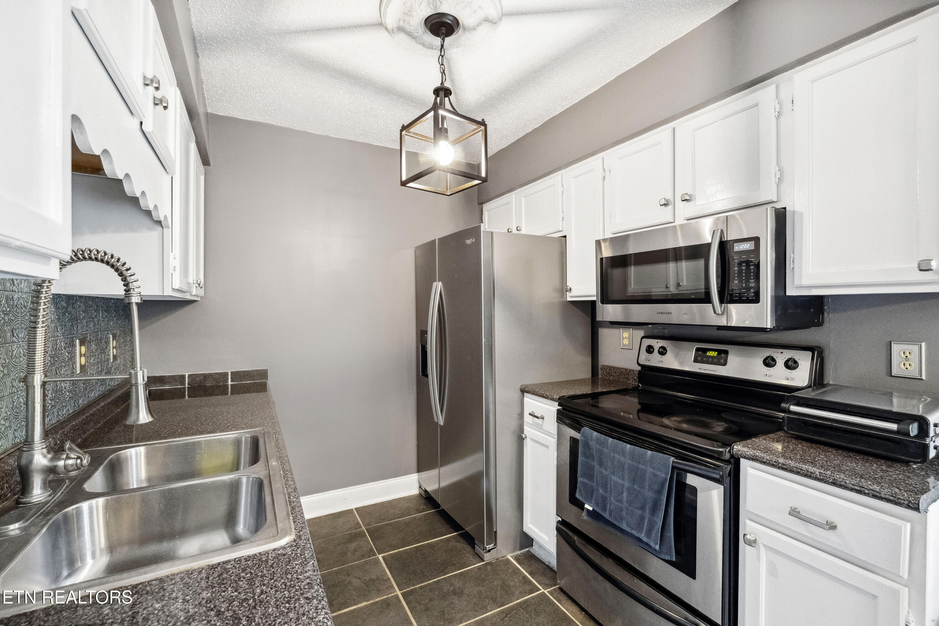 3916 Valley Creek Way Knoxville TN 37918