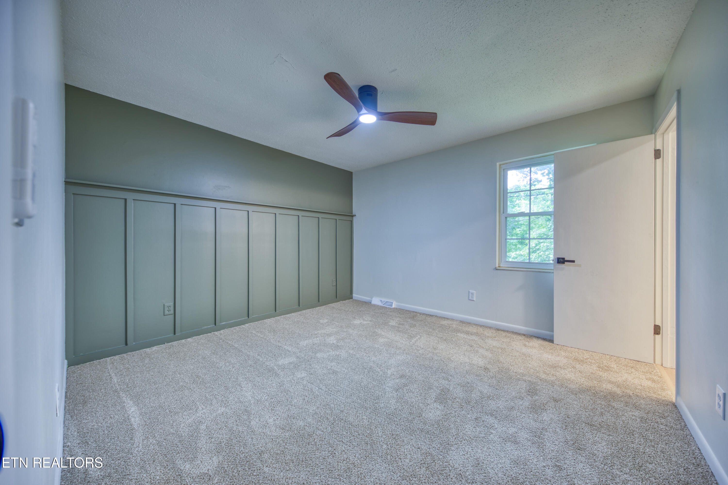 355 Walnut Valley Road Clinton TN 37716