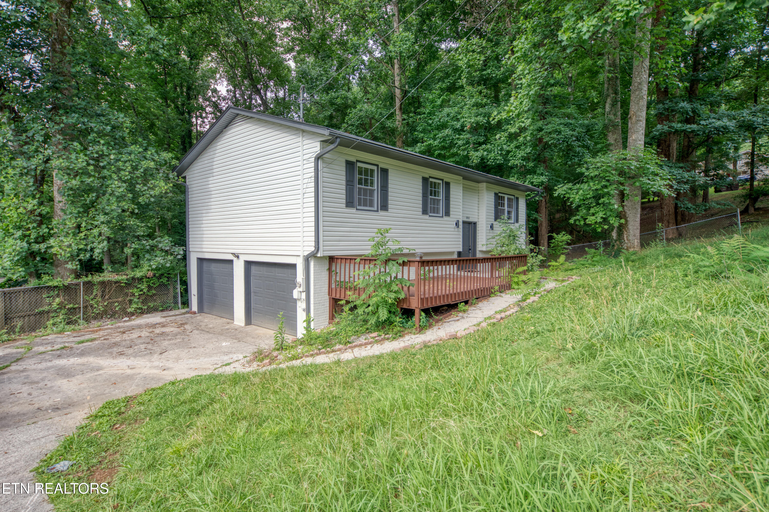 355 Walnut Valley Road Clinton TN 37716