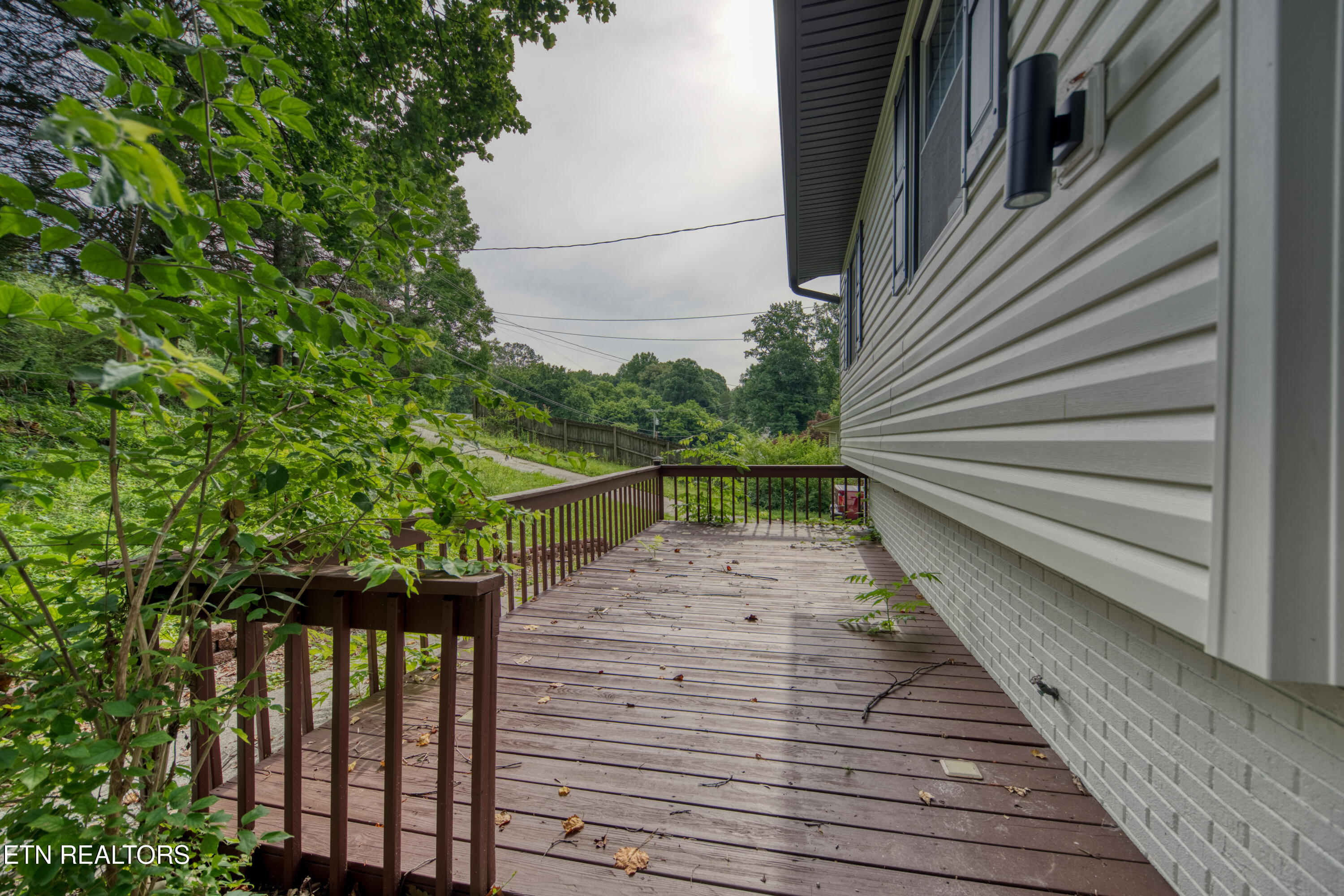 355 Walnut Valley Road Clinton TN 37716