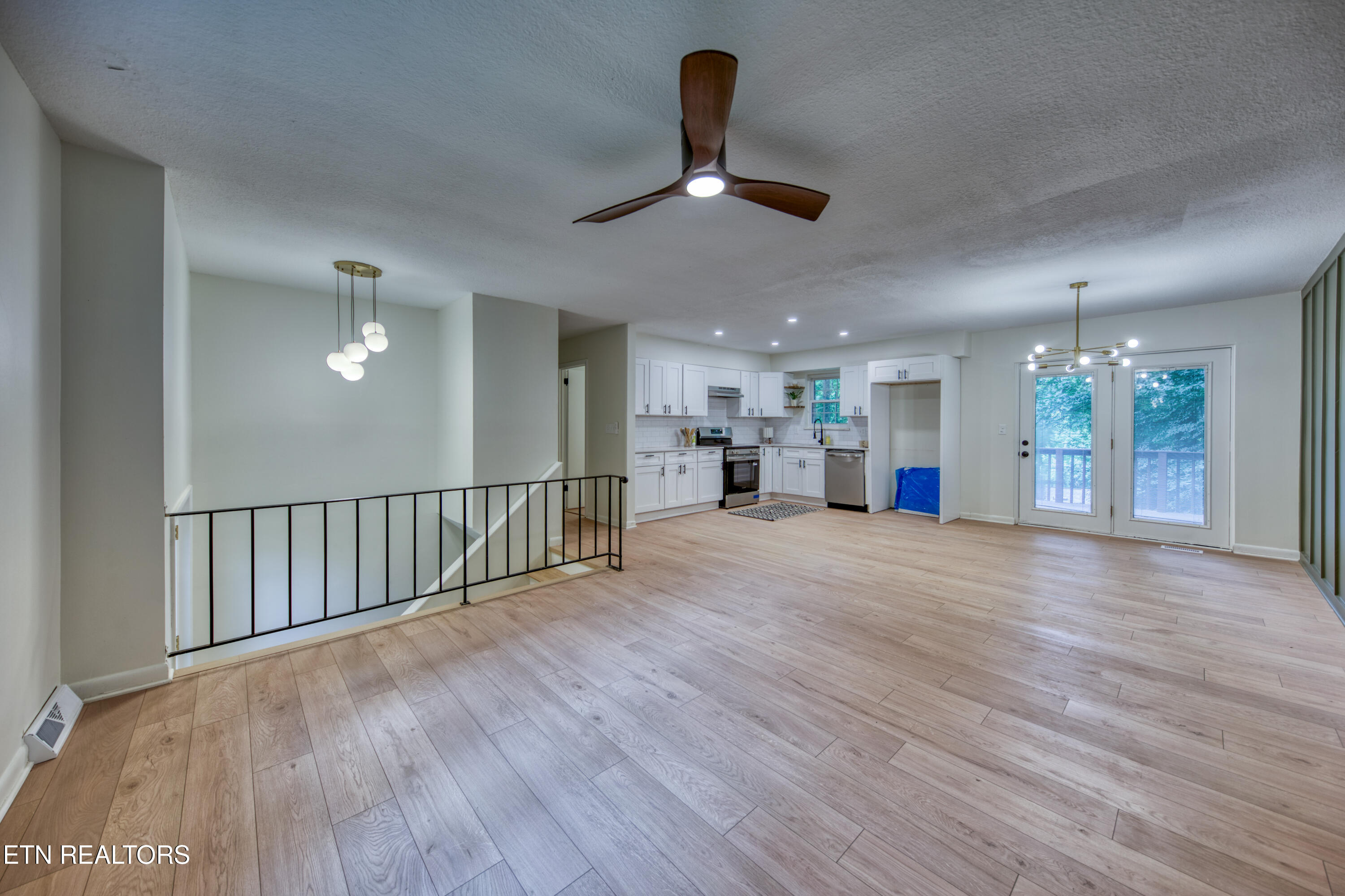 355 Walnut Valley Road Clinton TN 37716