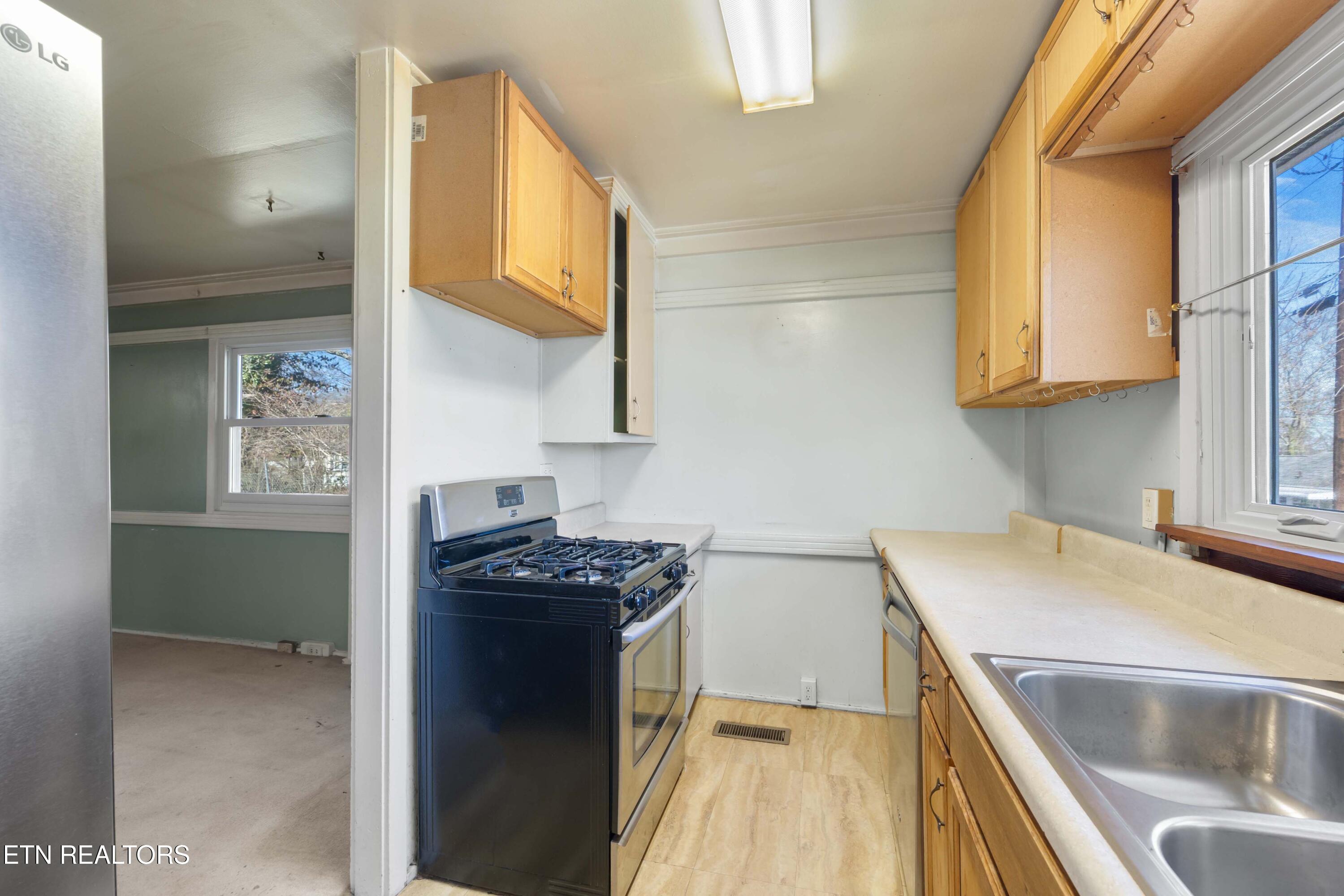 102 Glendale Lane Oak Ridge TN 37830