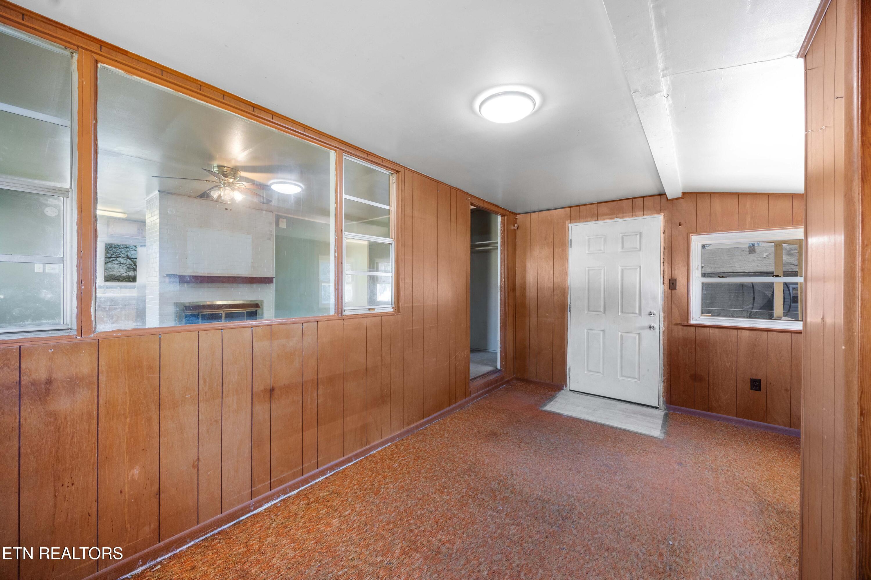 102 Glendale Lane Oak Ridge TN 37830
