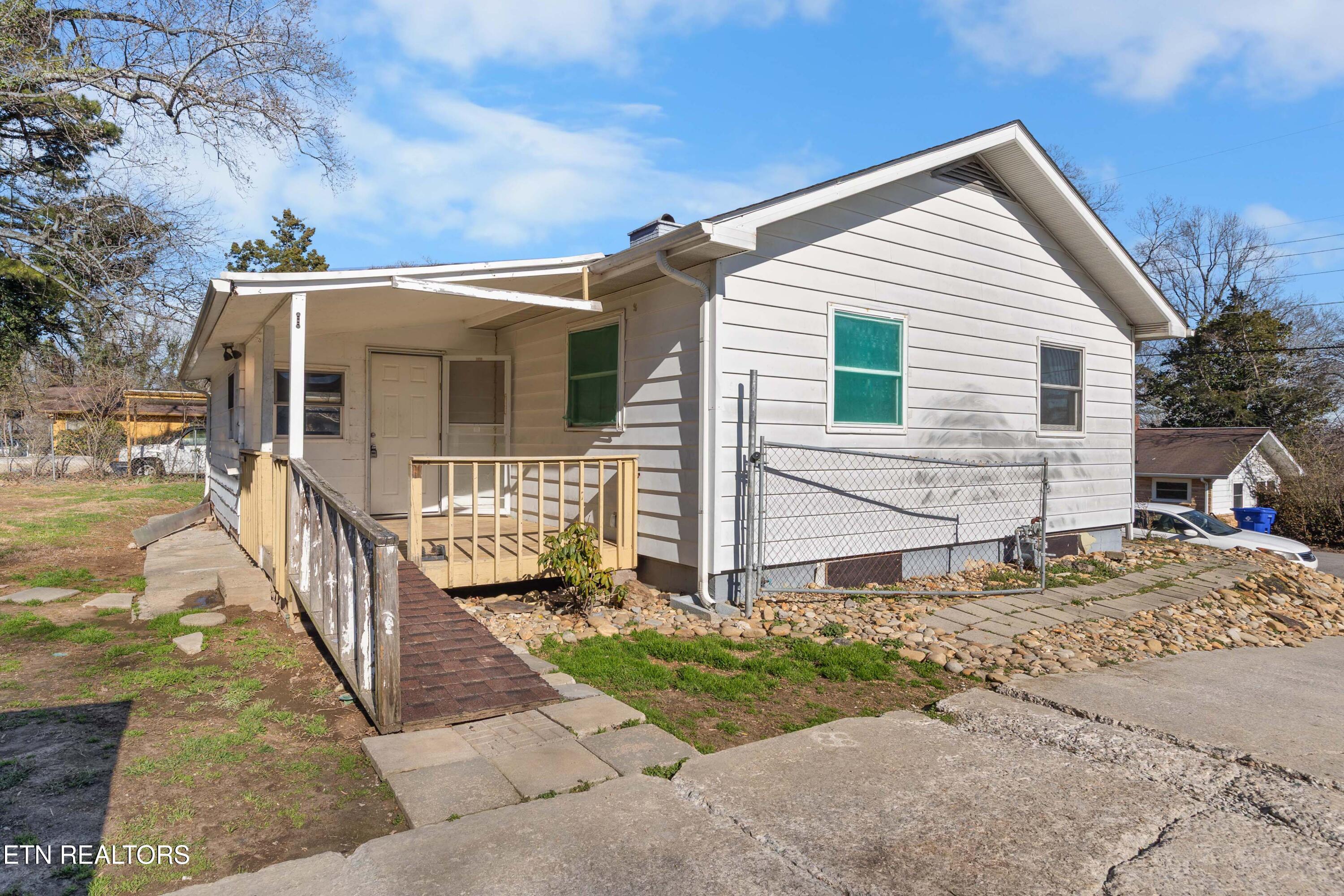 102 Glendale Lane Oak Ridge TN 37830